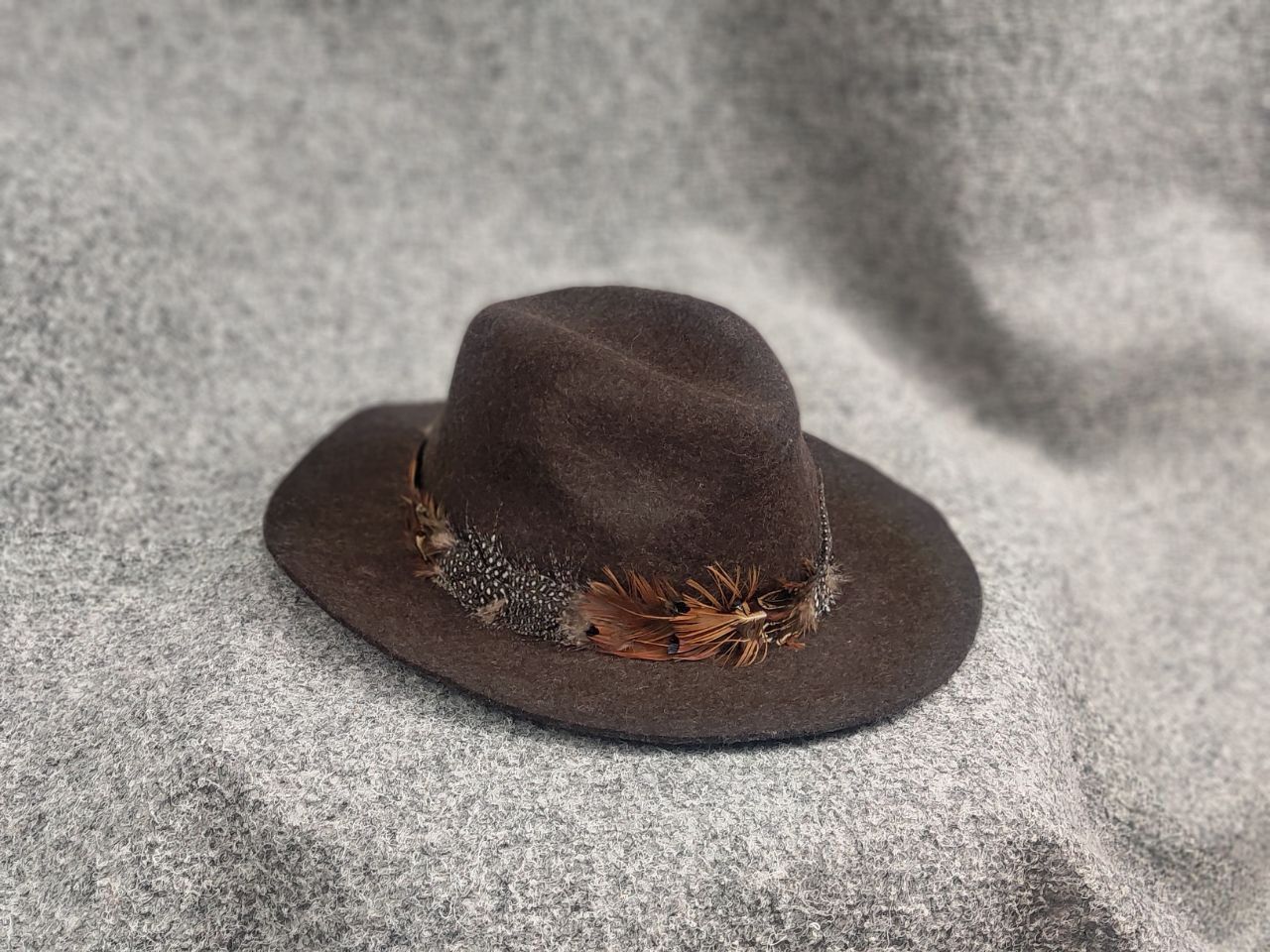 Harris Tweed Joules felt fedora hat feather trim Western Cowboy Vintage Size ONE SIZE - 5 Thumbnail