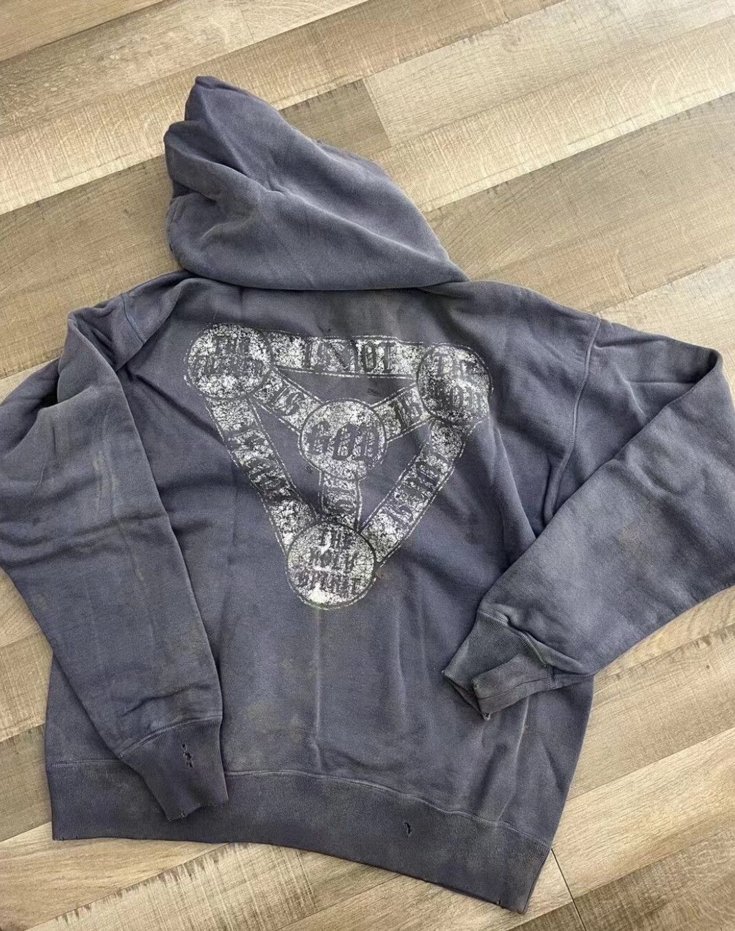 Saint Michael Saint Michael Make old worn-out sweaters. Size US XL / EU 56 / 4 - 2 Thumbnail