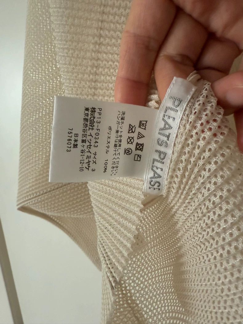 Other Issey Miyake/三宅一生 size:3 Beige pleated cardigan Size M / US 6-8 / IT 42-44 - 4 Thumbnail