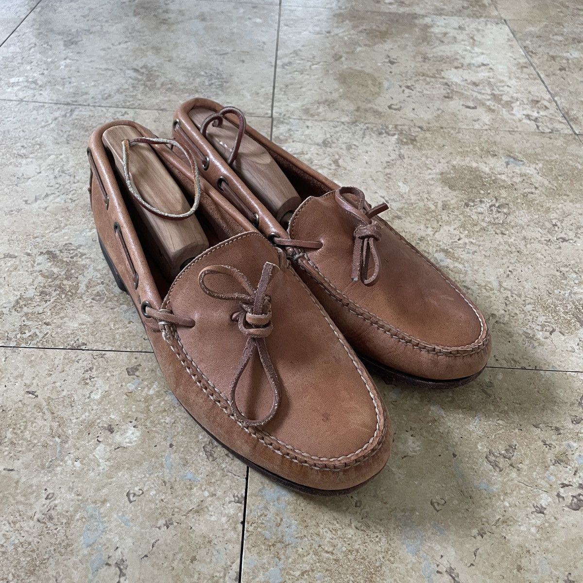 Polo Ralph Lauren Polo Ralph Lauren light brown leather boat shoe loafers Size US 9 / EU 42 - 1 Thumbnail