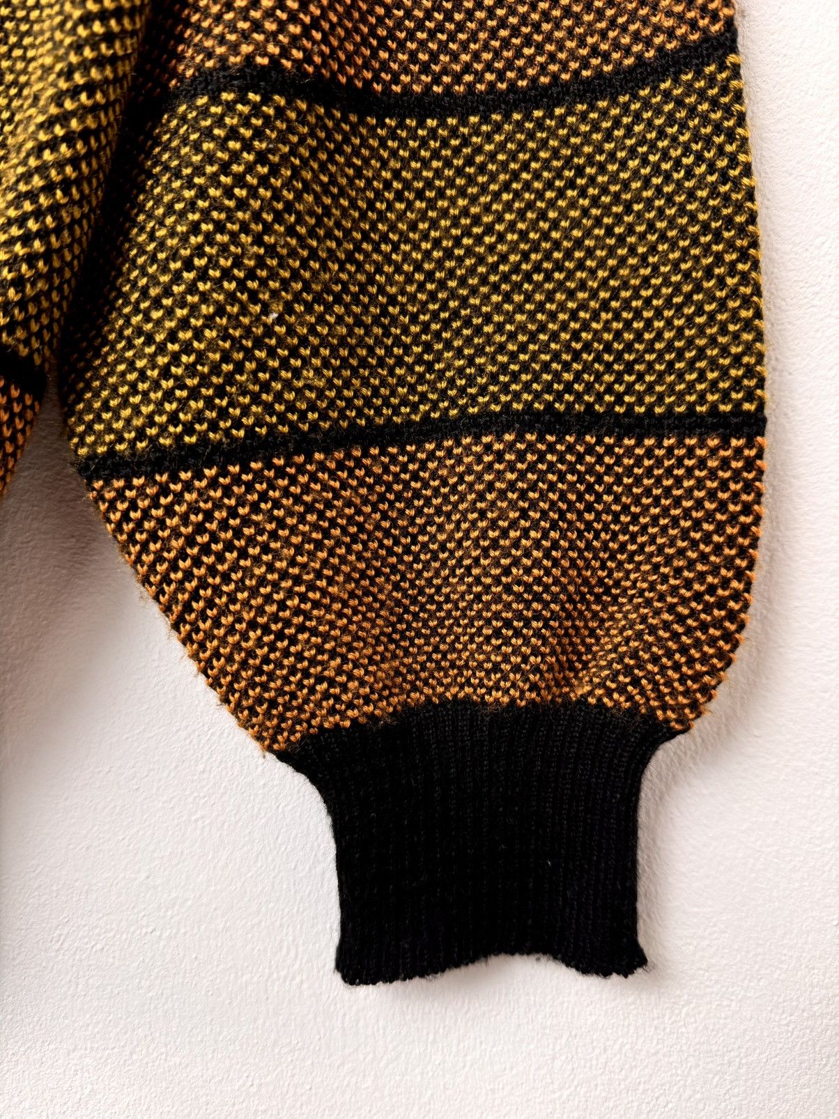 Lacoste Lacoste Men 90s-00s Vintage Knit V-neck Brown/Black Size L Size US L / EU 52-54 / 3 - 2 Thumbnail