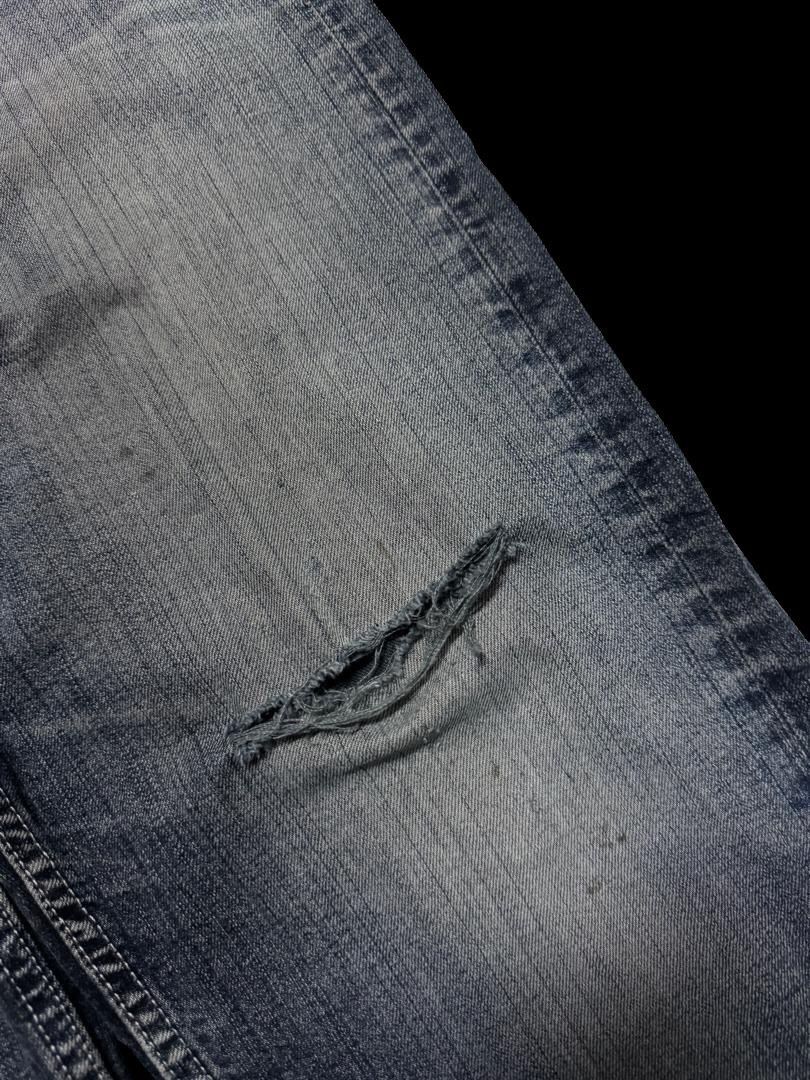 Levi's GRUNGE Vintage Y2K Levi’s Rusty Thrashed Distress Dark Jean Size US 33 - 7 Thumbnail