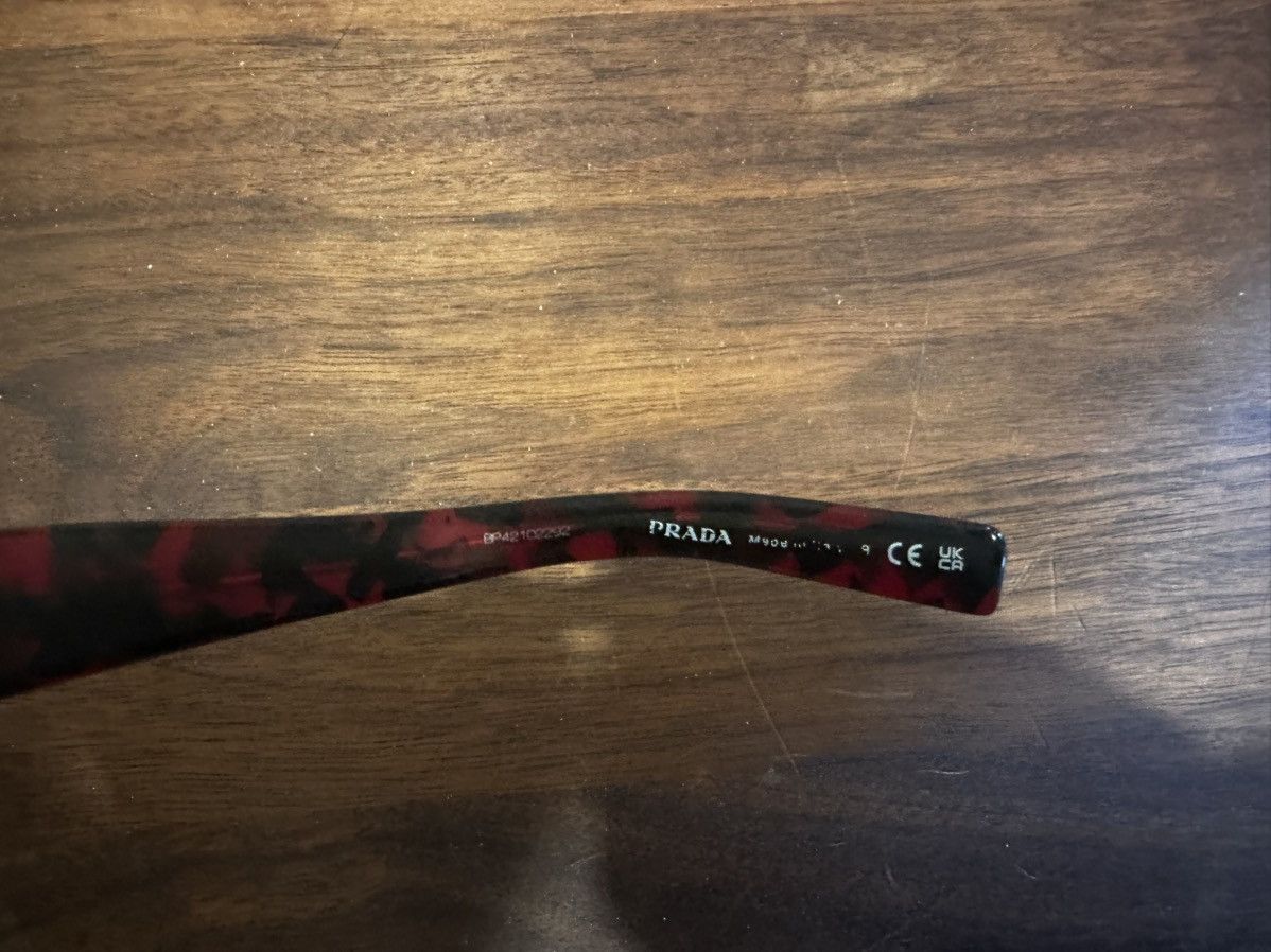 Prada Prada Sunglasses PR 22YS Size ONE SIZE - 4 Thumbnail