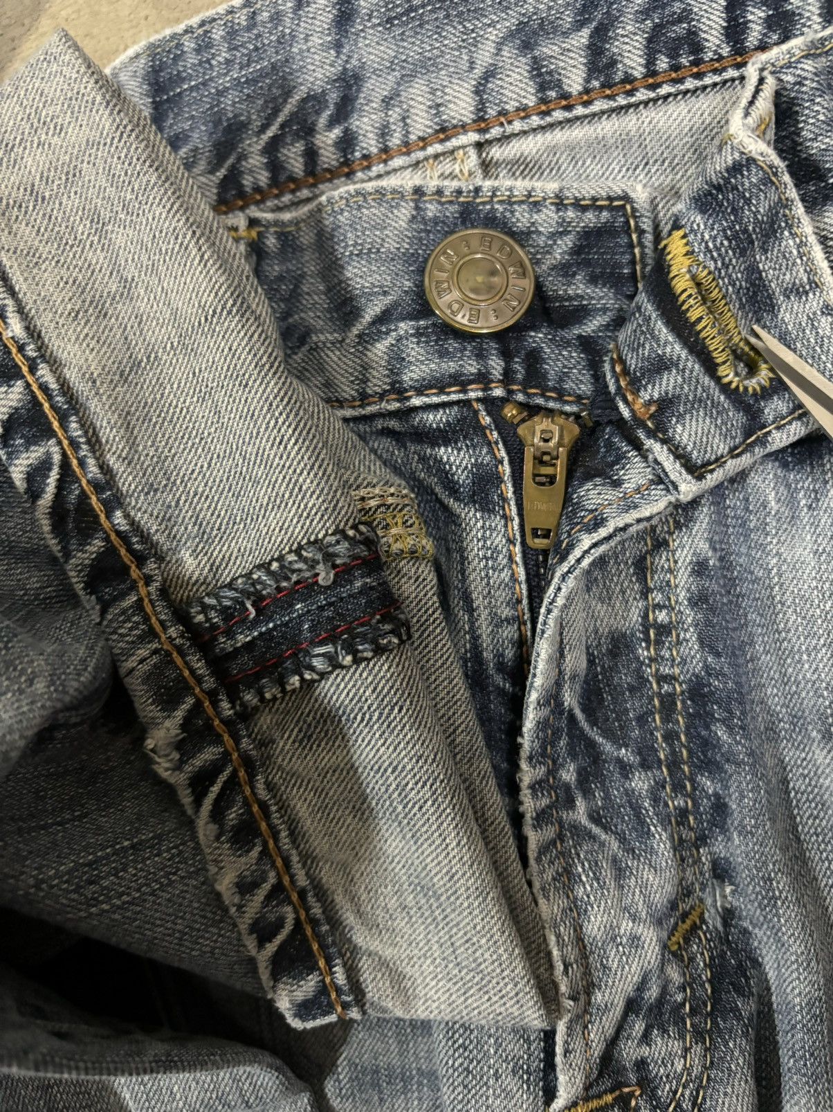 Edwin Vintage Edwin 503 Premium Blue Wash Distressed Grunge Jeans Size US 30 / EU 46 - 4 Thumbnail
