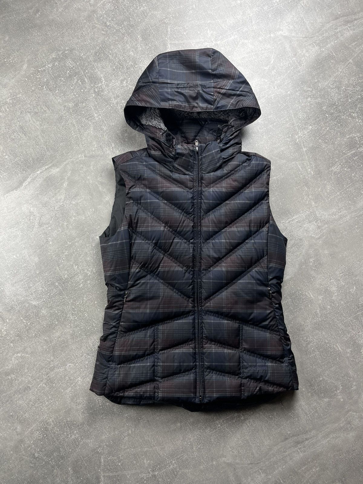 Patagonia Patagonia Women’s Hooded Down Puffer Vest Plaid Blue Gray Size S / US 4 / IT 40 - 2 Thumbnail