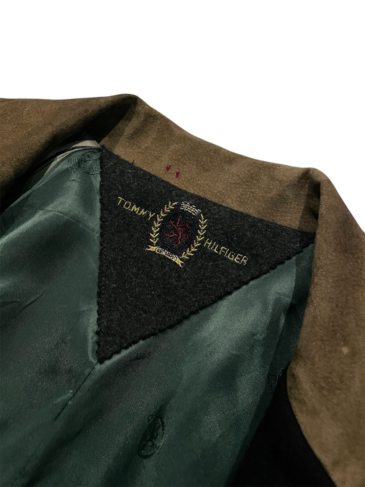 Tommy Hilfiger VINTAGE 90s TOMMY HILFIGER CREST WOOL OVERCOAT SUEDE COLLAR Size US M / EU 48-50 / 2 - 3 Thumbnail