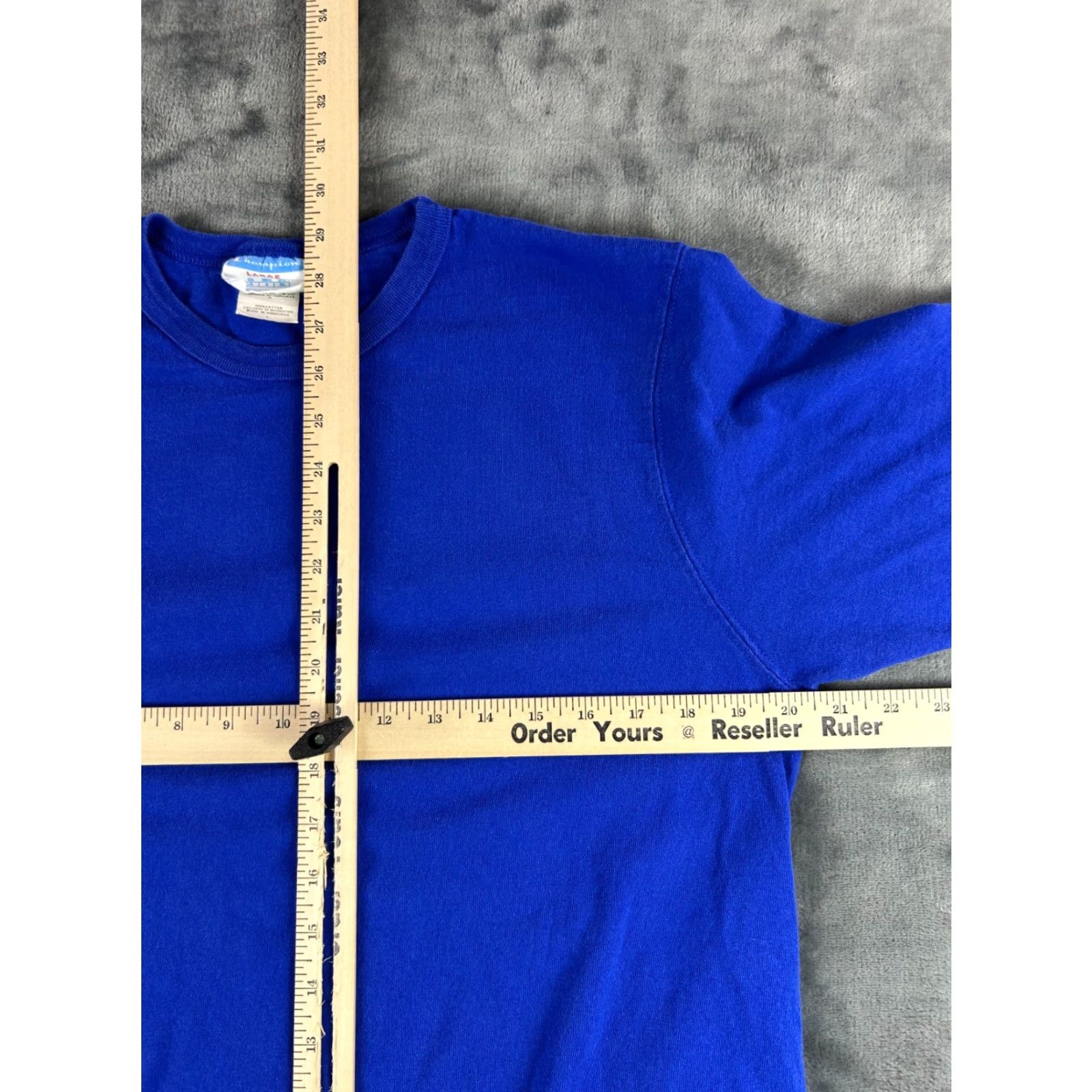 Champion VINTAGE Champion T-Shirt Large Blue Athletic Fit Men’s Short Sleeve Logo Tee Size US L / EU 52-54 / 3 - 4 Thumbnail