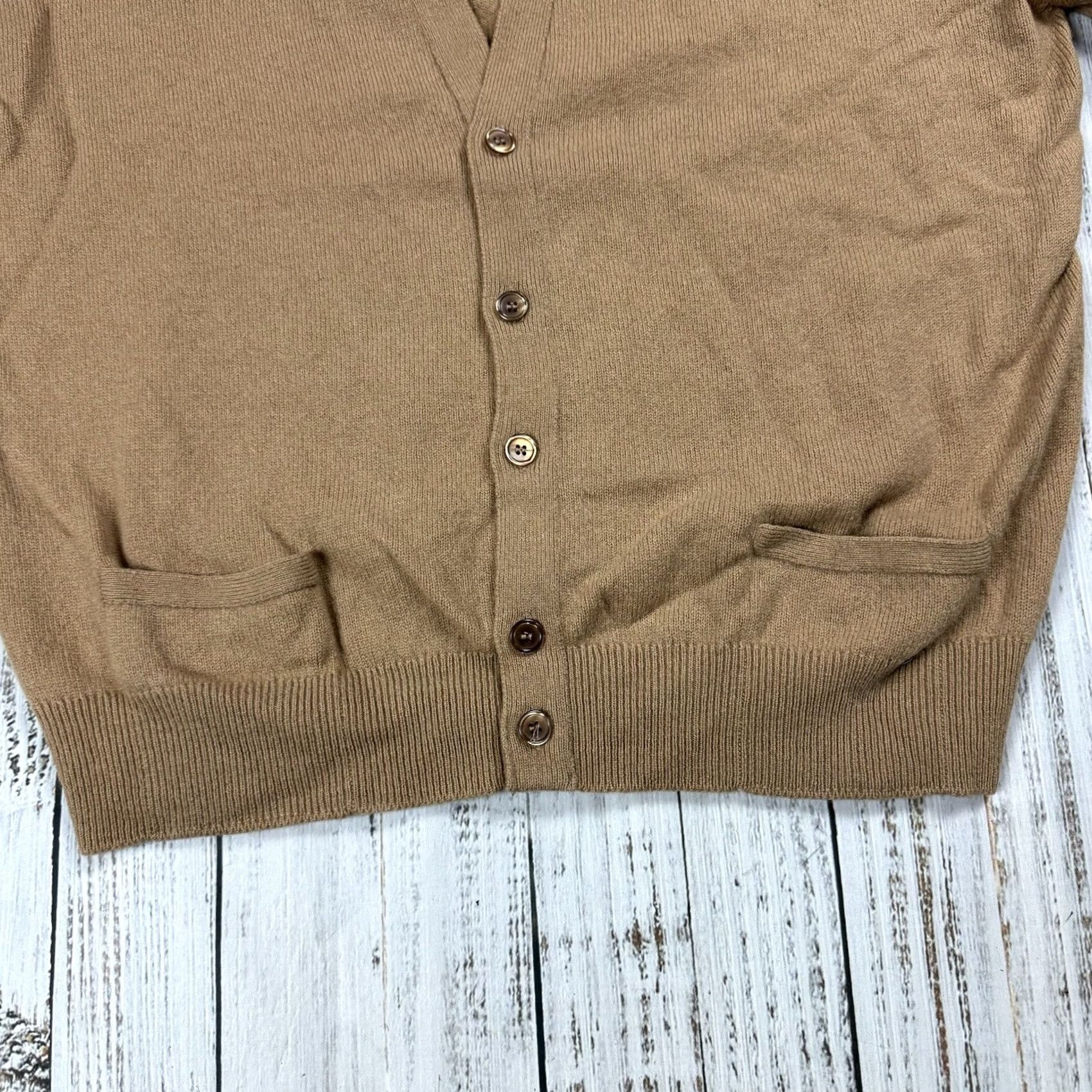Vintage Pringle Of Scotland Sweater 1XL Brown Cardigan 100% Pure Wool 5-Button Sz 46 Mens, Men's — image 3 of 6