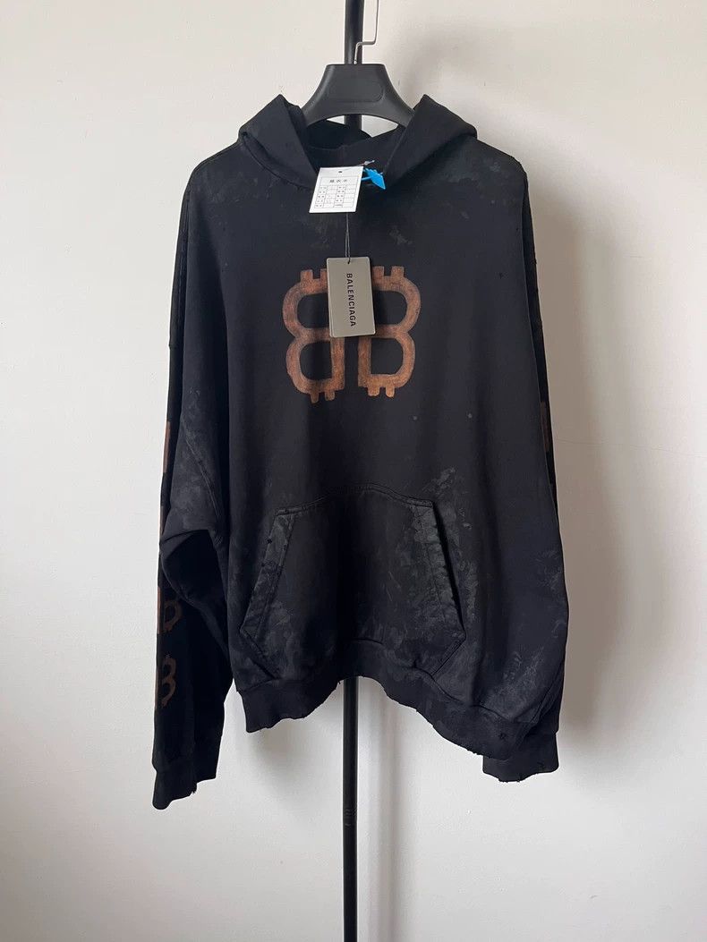 Balenciaga Balenciaga Letter printing to make old hooded sweaters Size US L / EU 52-54 / 3 - 1 Thumbnail