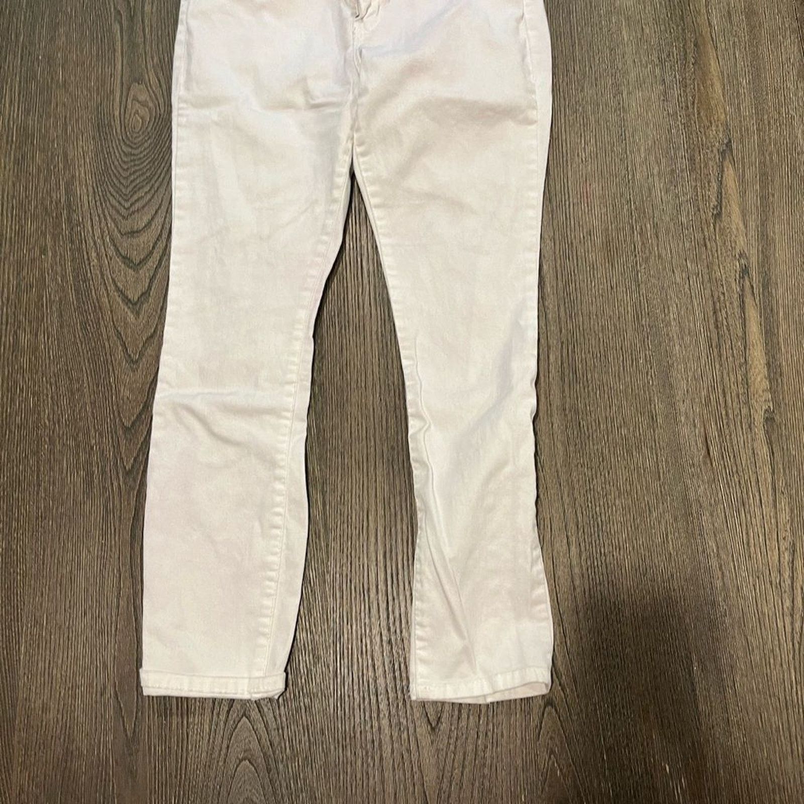 H&M L.O.G.G H&M White Mid-Rise Skinny Jeans Size 8 Size 30" / US 8 / IT 44 - 2 Thumbnail