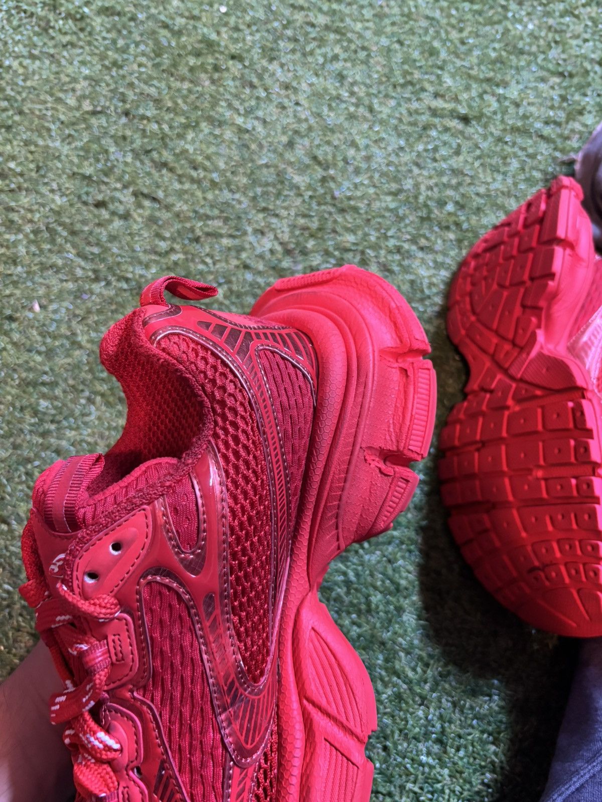 Balenciaga Balenciaga 3XL Red Size US 7 / EU 40 - 12 Thumbnail