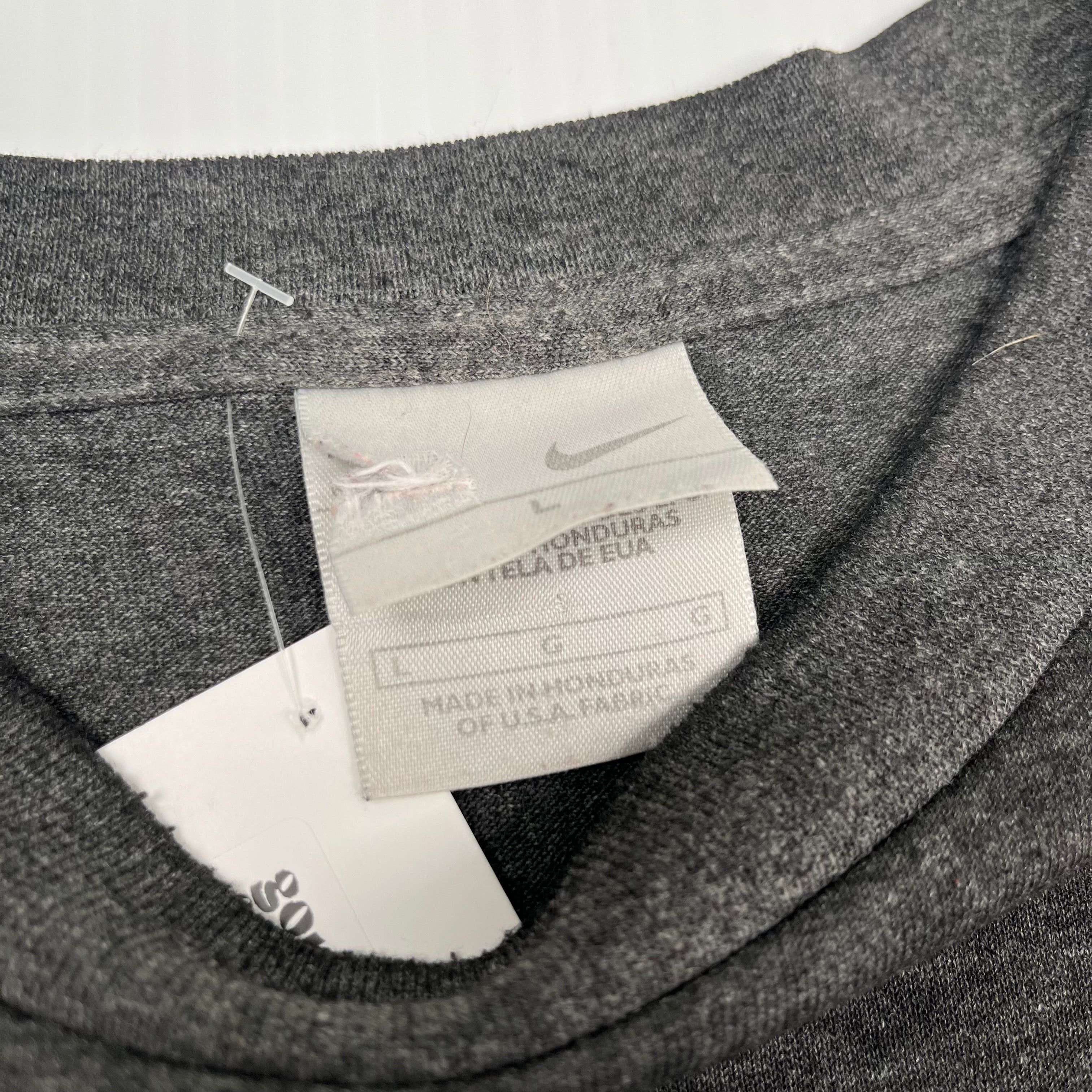 Nike 2000s Nike Mini Swoosh Tee L Size US L / EU 52-54 / 3 - 4 Thumbnail
