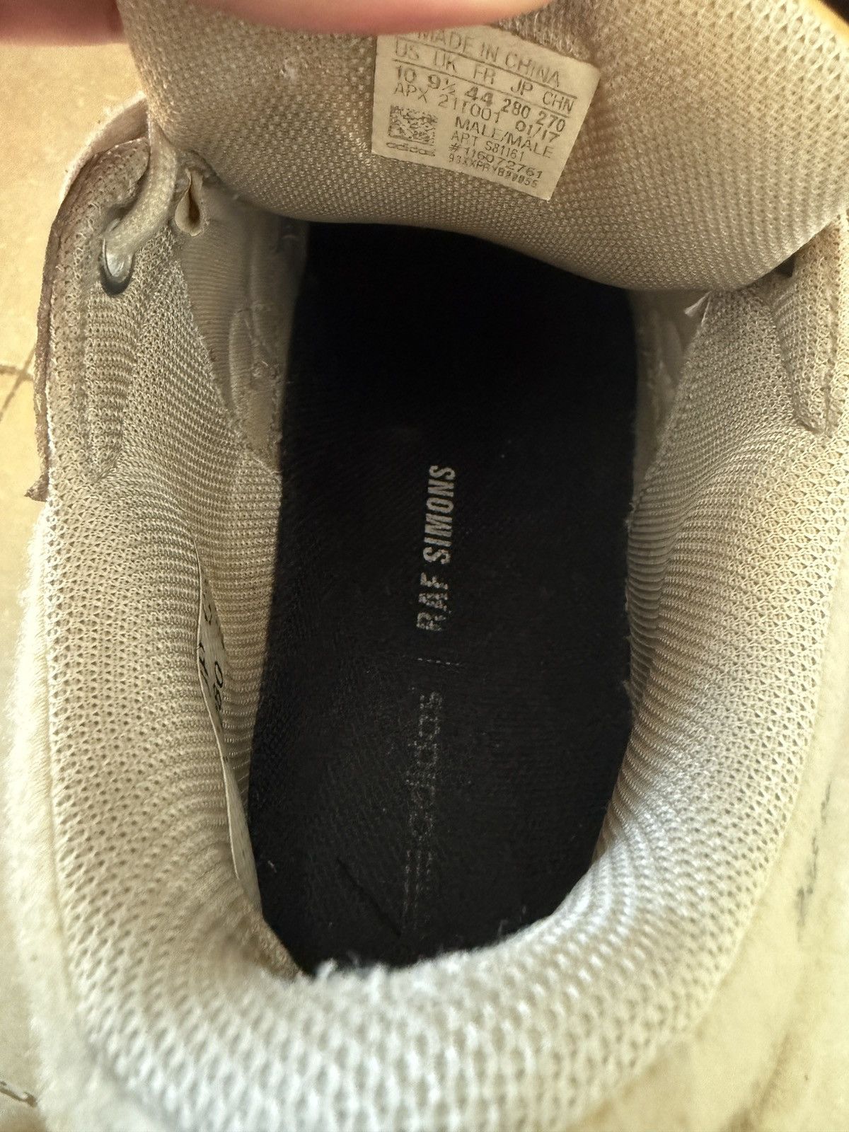 Adidas × Raf Simons Raf Simons Ozweegos Size US 10 / EU 43 - 4 Thumbnail
