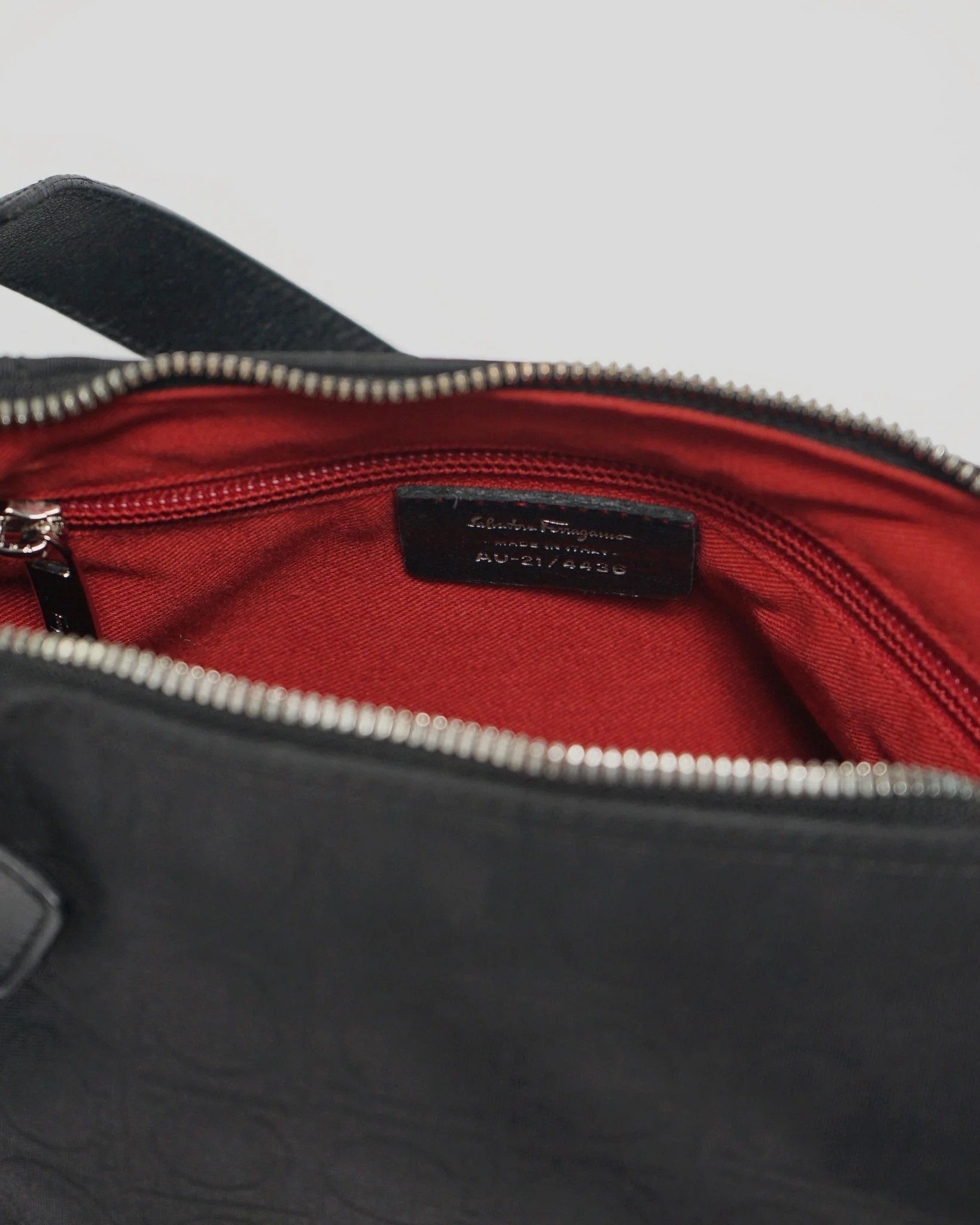 Salvatore Ferragamo Vintage Ferragamo One Shoulder Bag Size ONE SIZE - 5 Thumbnail