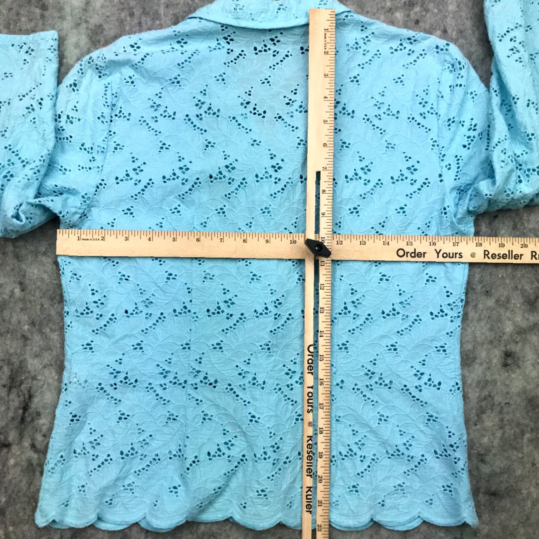 Talbots Talbots Womens Button-Up Shirt blue eyelet embroidery all over floral pattern 100% Cotton Collared Long Sleeve Size 8 Womens Boys? Size M / US 6-8 / IT 42-44 - 7 Thumbnail
