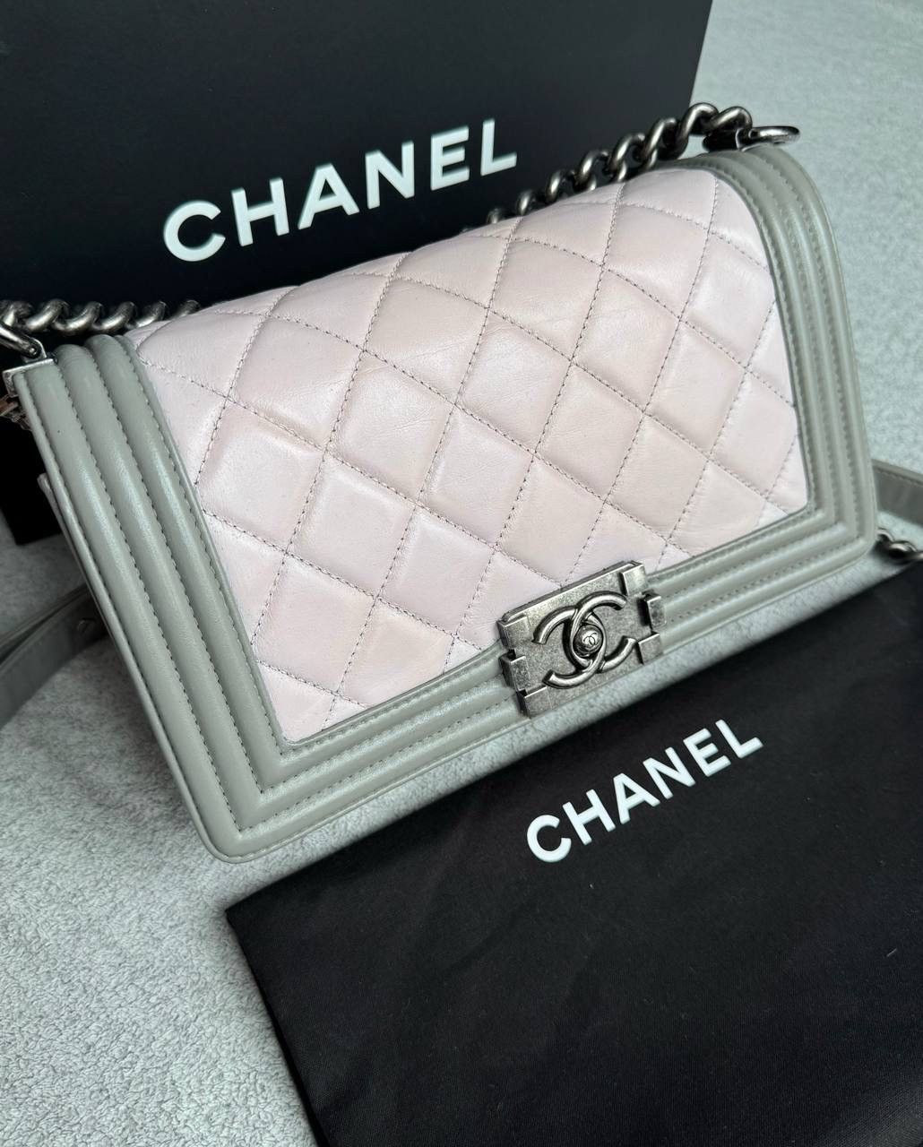 Chanel Chanel Ombre Boy Quilted Flap Bag Medium Size ONE SIZE - 4 Thumbnail