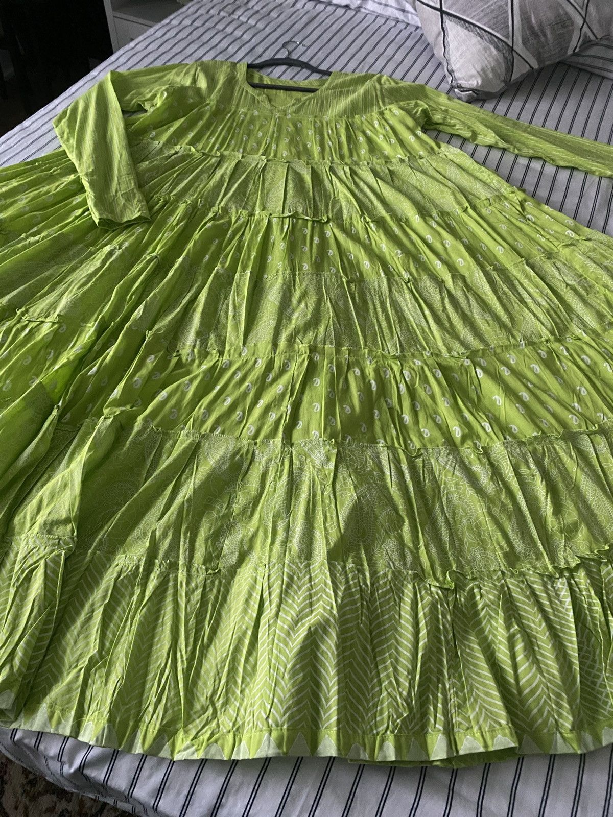 Other Firdaus Khari Lime Green Printed Tiered Anarkali - Set Of 3 Size L / US 10 / IT 46 - 7 Thumbnail