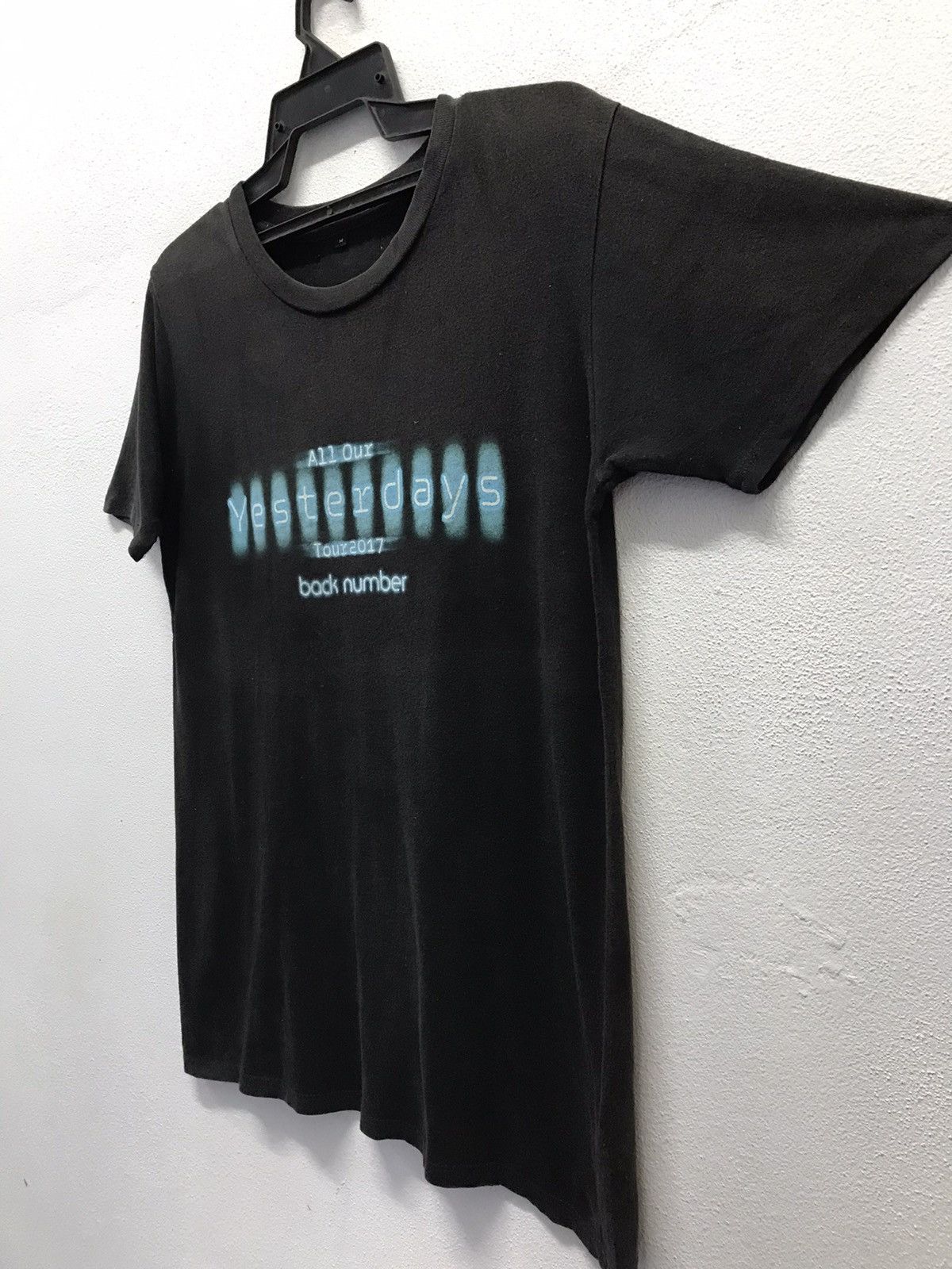 Band Tees × Japanese Brand Band Back Number All Our Yesterday Tour 2017 Shirt Size US M / EU 48-50 / 2 - 5 Thumbnail