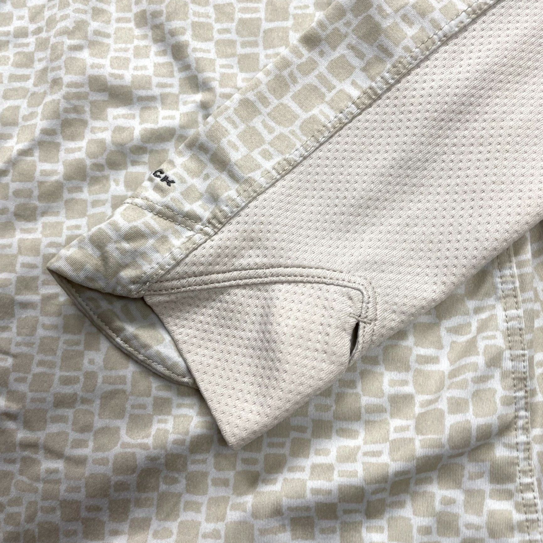 Vintage Columbia Omni Wick Active Shirt Medium Beige Patterned Thumbhole Crew Neck Womens Size M / US 6-8 / IT 42-44 - 5 Thumbnail