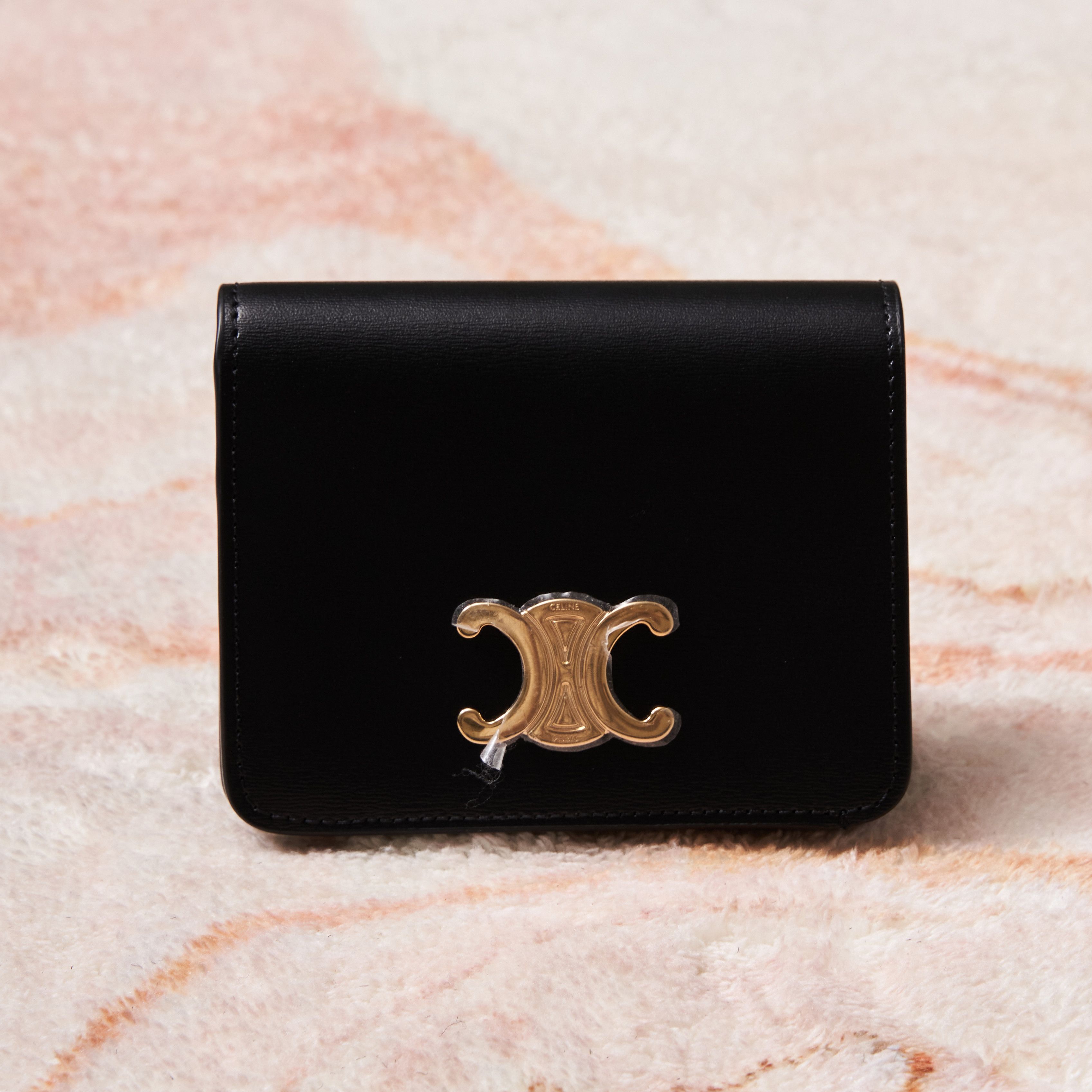 財布・小物その他 Celine Triomphe Compact Wallet in Shiny Calfskin Black TRIOMPHE COMPACT WALLET IN SHINY CALFSKIN - BLACK | CELINE