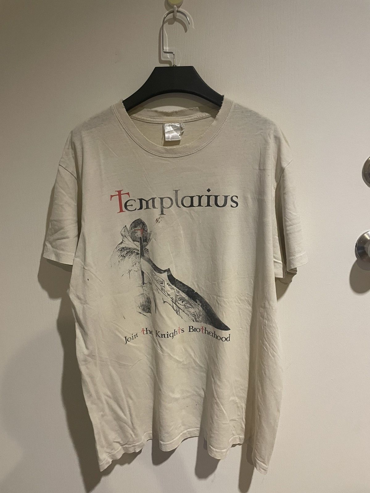 Vintage Vintage Faded Templarius Knight Tee Size US L / EU 52-54 / 3 - 1 Thumbnail