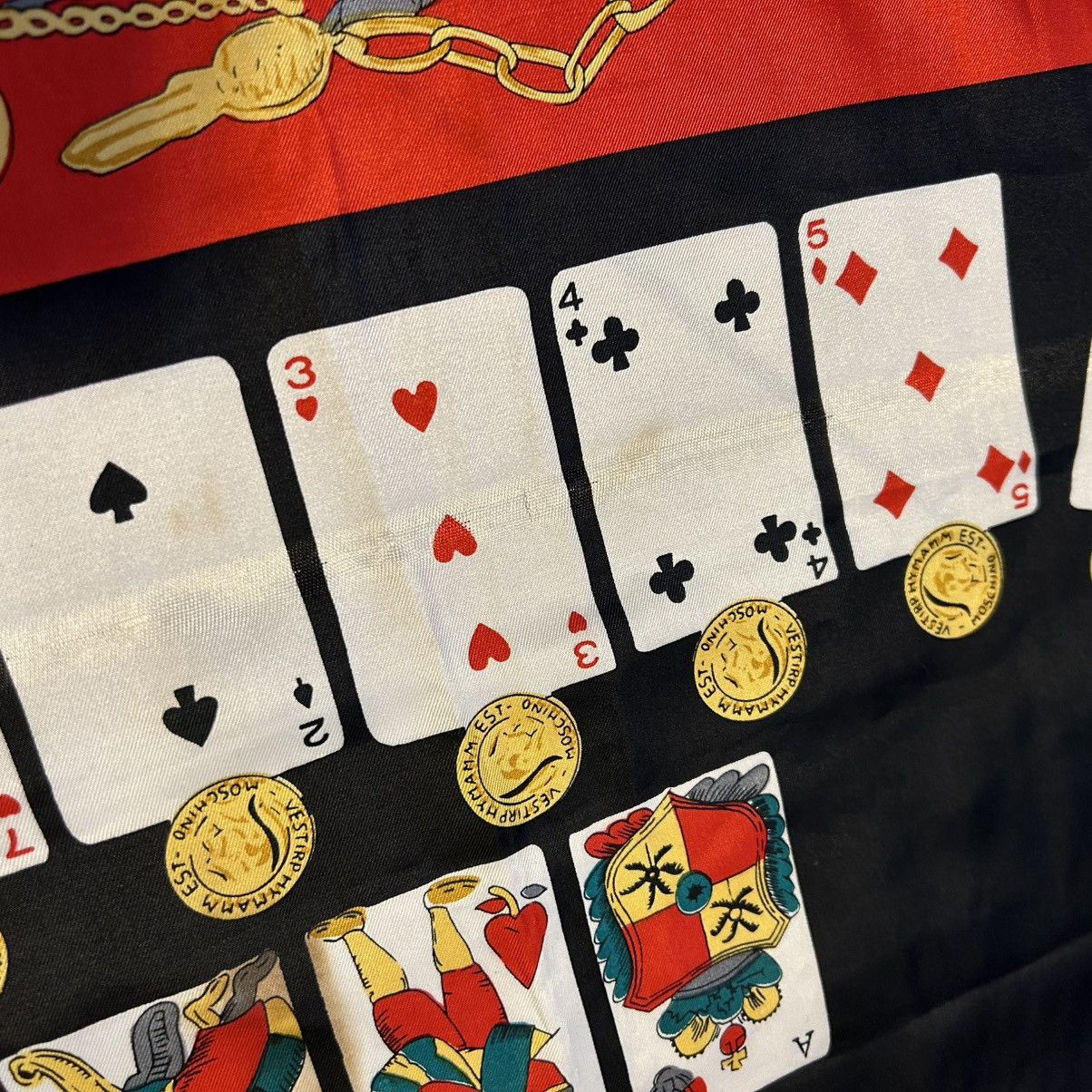 Moschino × Vintage 90s Moschino silk scarf "Ace of Hearts" poker Size ONE SIZE - 12 Thumbnail