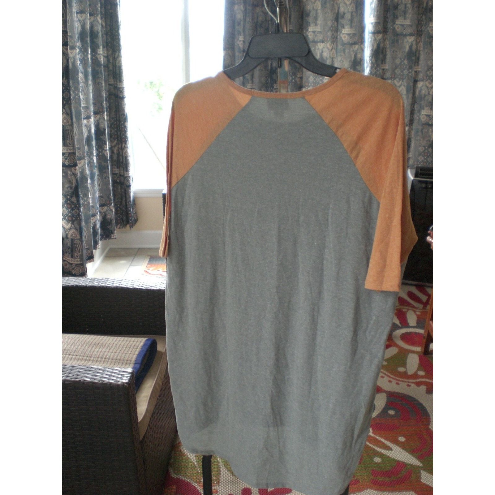 Other NWT LuLaRoe Irma Shirt Top Blouse Tunic XXS Size XXS / US 00 / IT 34 - 5 Thumbnail