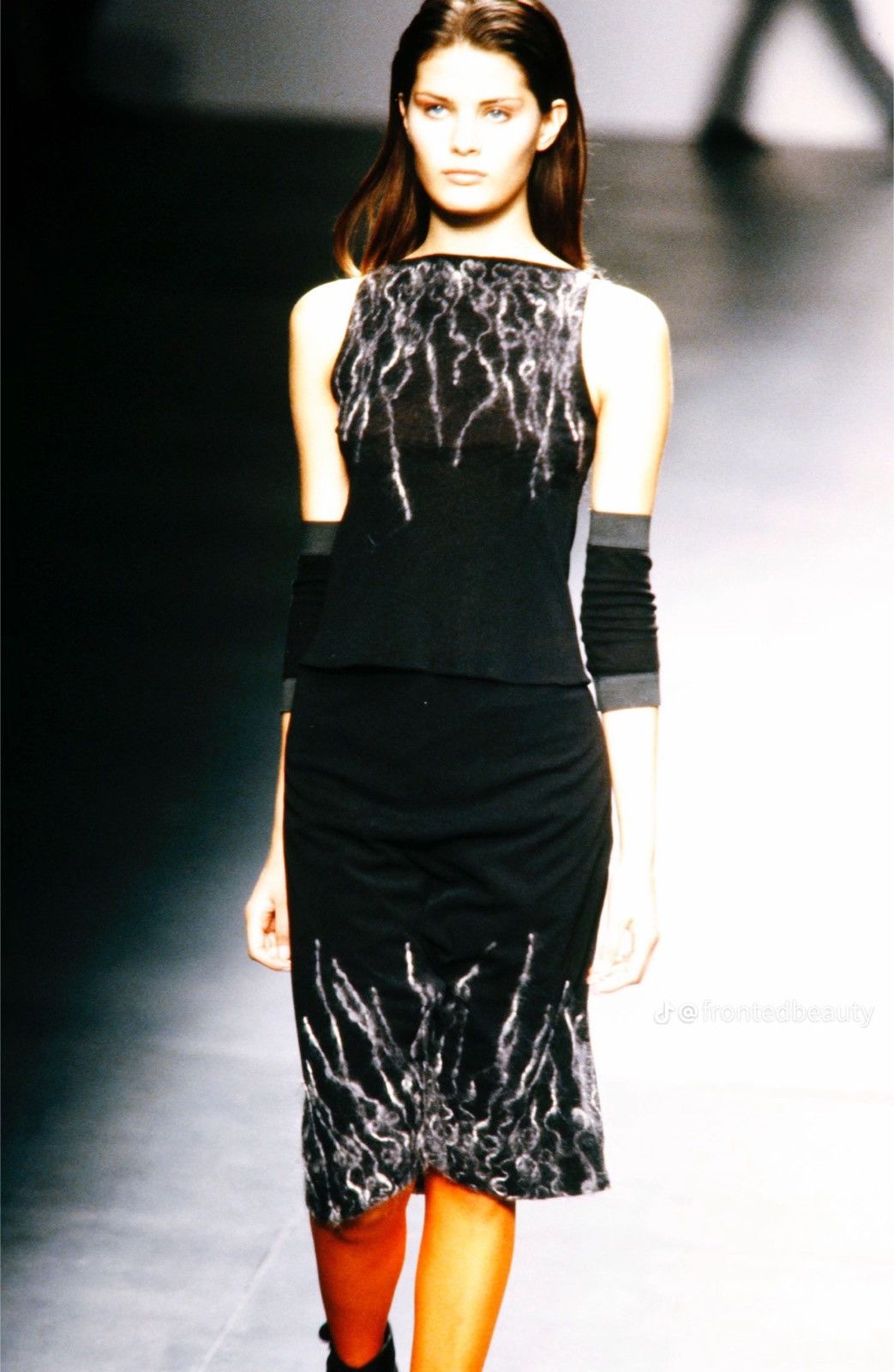 Vivienne Tam Vivienne Tam - F/W’99 - Black & White Yarn - Tank Top Size XS / US 0-2 / IT 36-38 - 1 Thumbnail