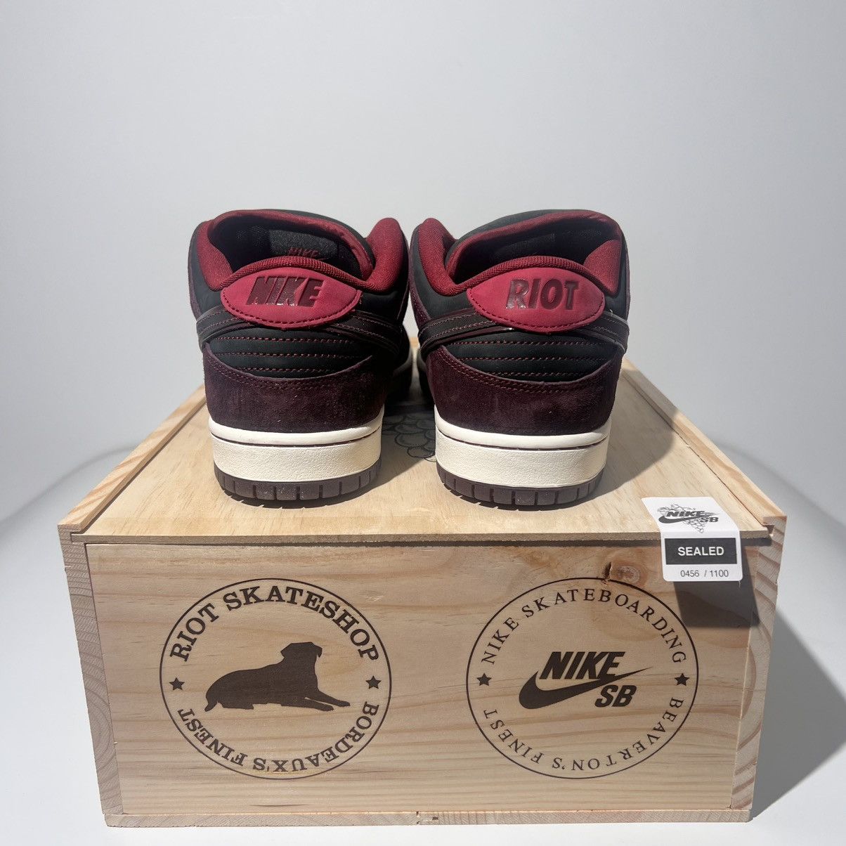 Nike NIKE SB dunk low pro riot skatestore special box F&F Size US 11.5 / EU 44-45 - 4 Thumbnail