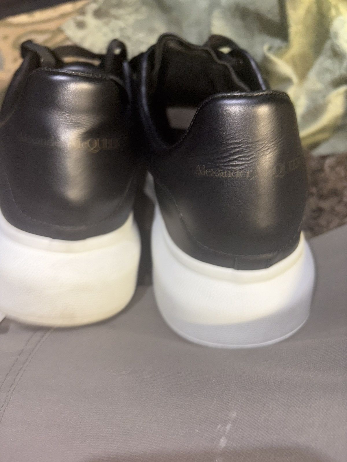 Alexander McQueen Alexander McQueen Oversized Black Size US 9 / EU 42 - 5 Thumbnail