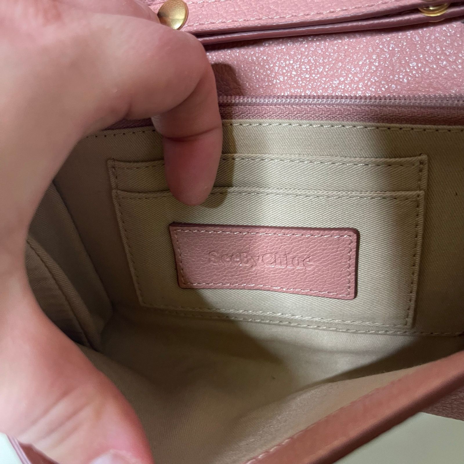 See by Chloe See by Chloé Hana leather chain long wallet in mate pink Size ONE SIZE - 13 Thumbnail