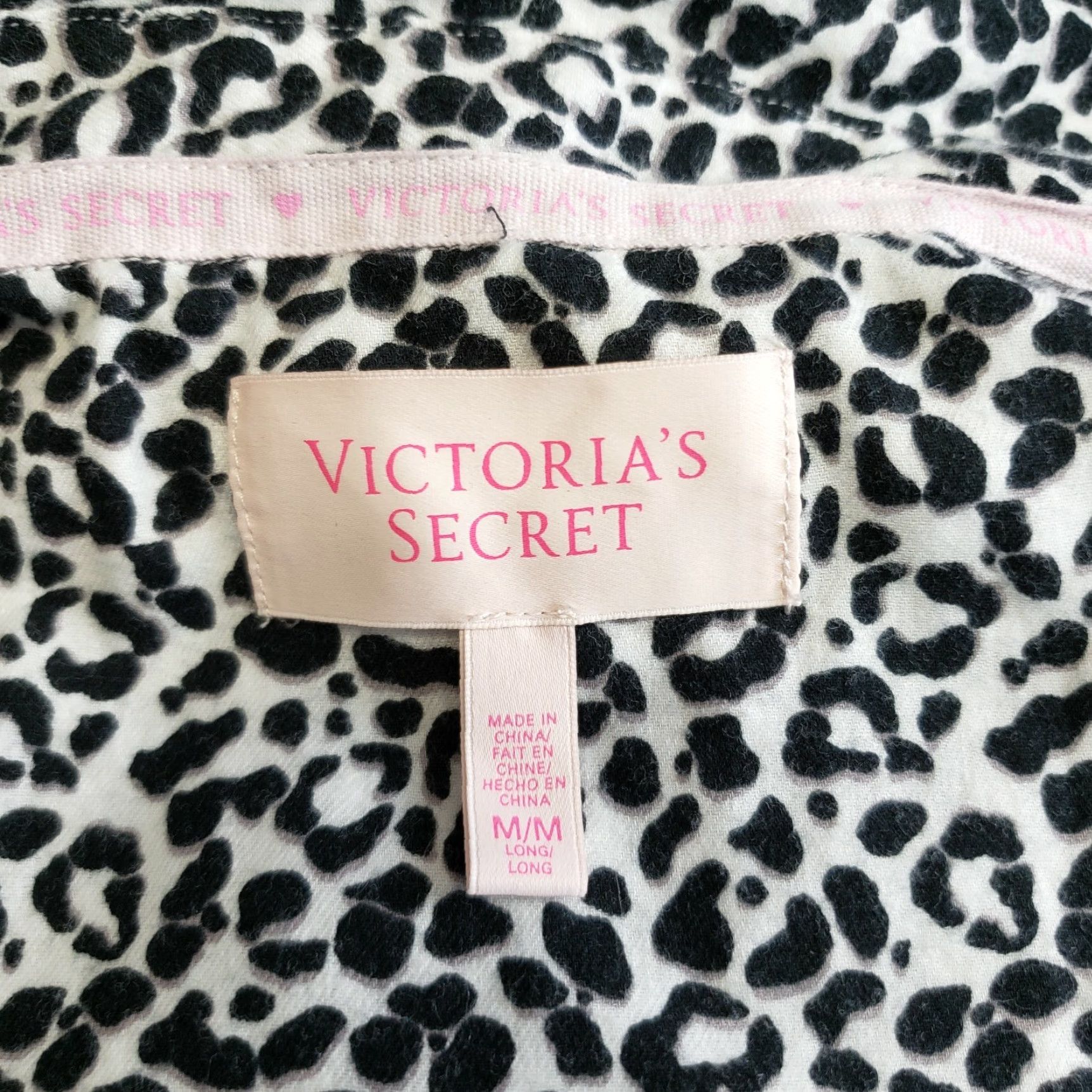 Victoria's Secret Victoria's Secret Women Pajama Top Long Sleeve Button Front Black Cotton M Medium pajamas Top Nightwear Womens Size M / US 6-8 / IT 42-44 - 4 Thumbnail