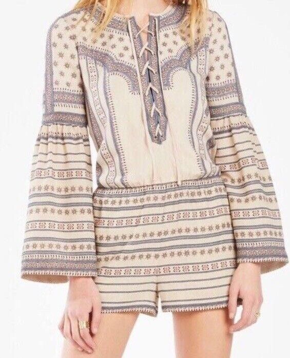Bcbgmaxazria BCBGMAXAZRIA Nancie Medallion Print Romper Size Medium Size 32" / US 10 / IT 46 - 1 Thumbnail