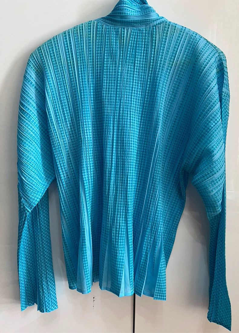 Issey Miyake Issey Miyake size:4 Blue pleated long-sleeved shirt Size L / US 10 / IT 46 - 2 Thumbnail