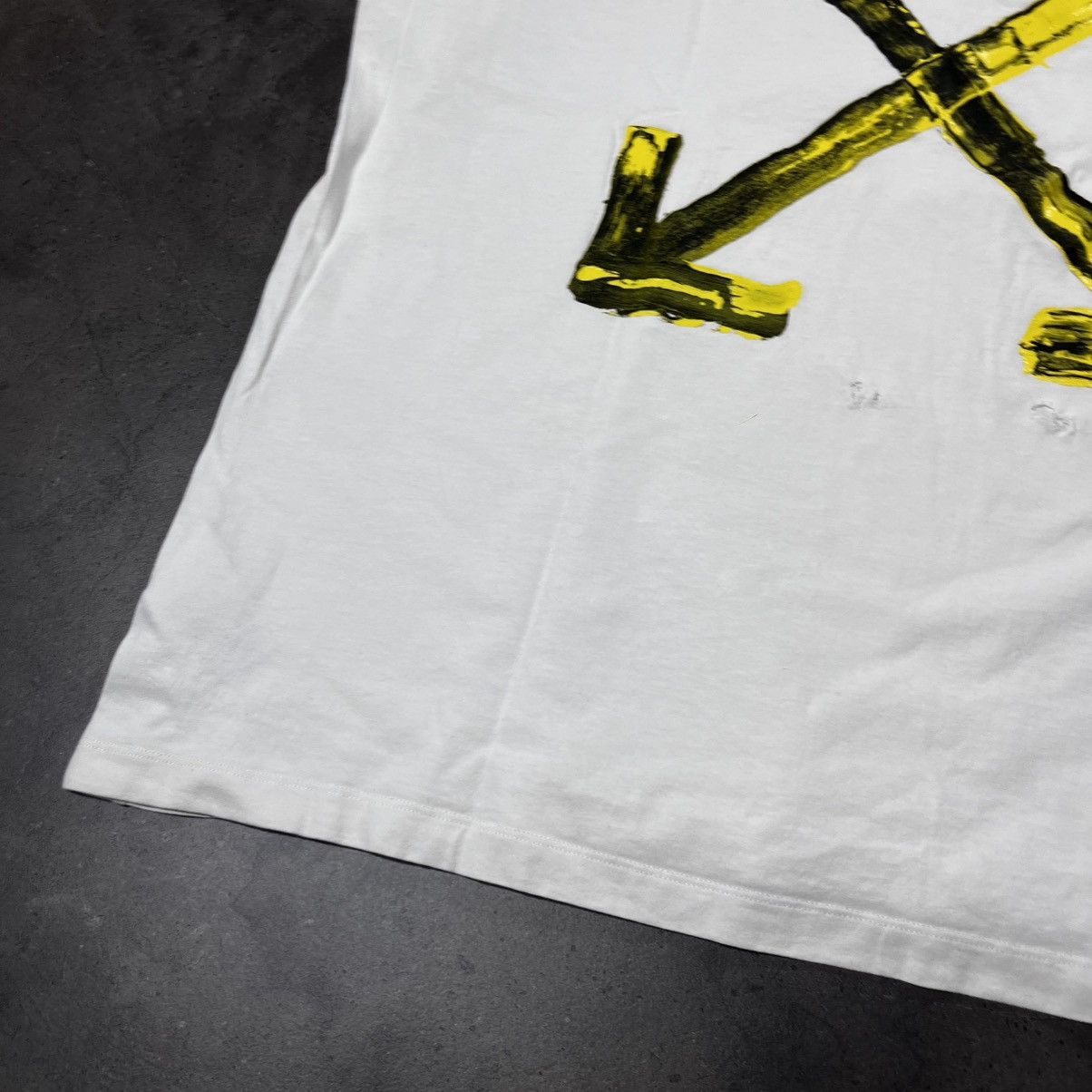 Off-White Virgil Abloh Era Off White Vintage Acrylic Arrows Tee Tshirt Size US XL / EU 56 / 4 - 7 Thumbnail