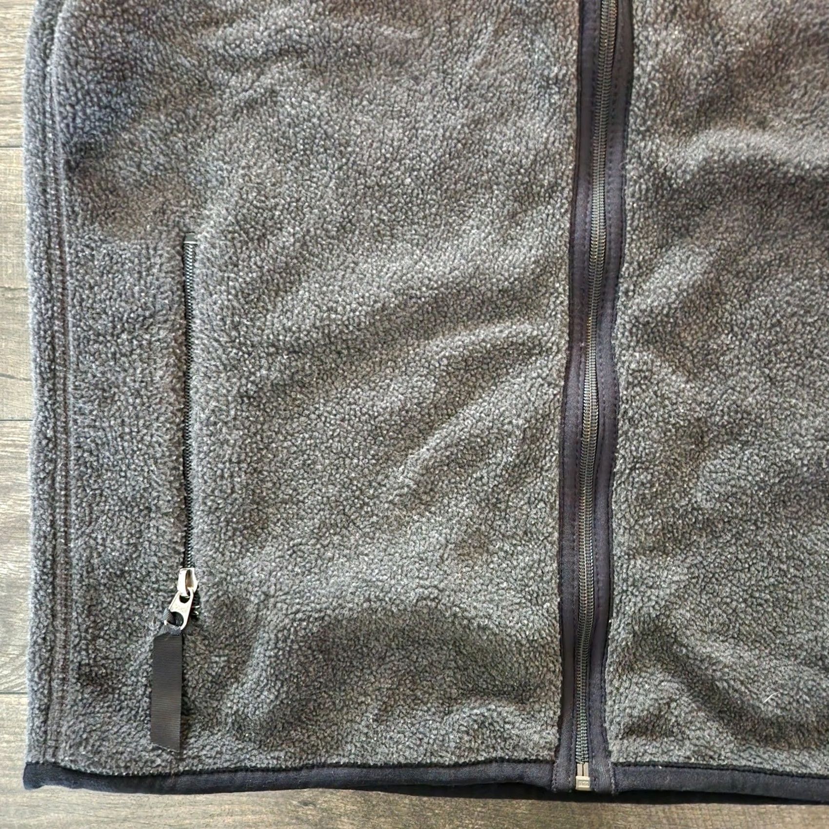 Patagonia VINTAGE Patagonia Synchilla Fleece Vest Mens Medium Gray Full Zip Made In USA Size US M / EU 48-50 / 2 - 3 Thumbnail
