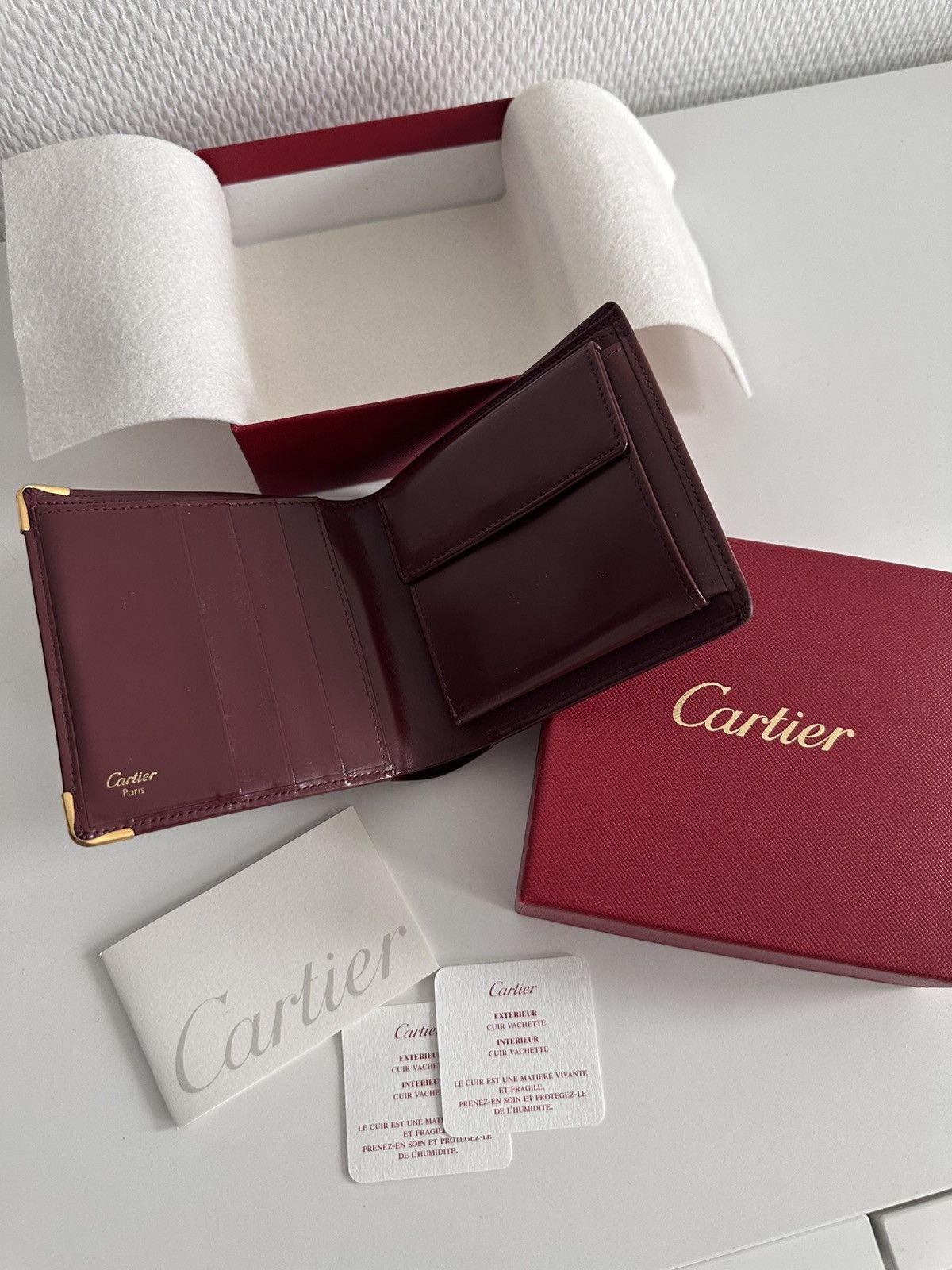 Cartier Vintage 90’s Cartier Red Burgundy Leather Bi Fold Wallet Size ONE SIZE - 2 Thumbnail