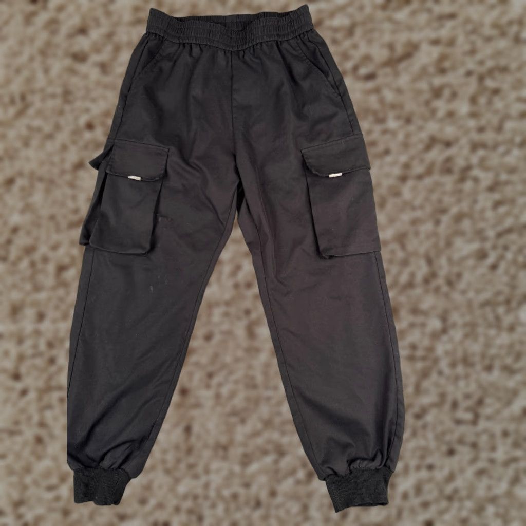 Shein Shein Pants Women Small Black Cargo Jogger Tapered High Rise Polyester 32x27 Womens Size 28" / US 6 / IT 42 - 1 Thumbnail