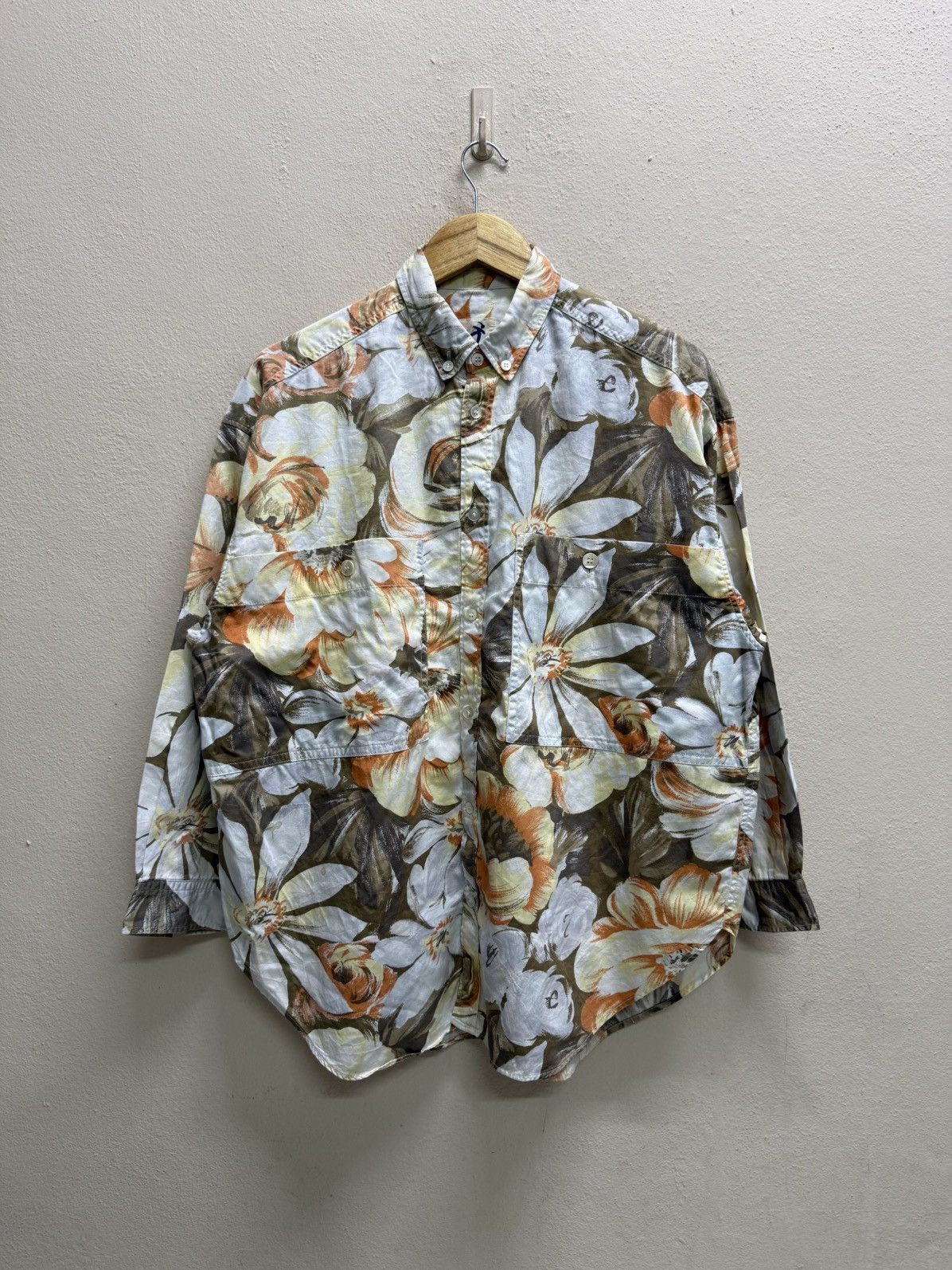 Hai Sporting Gear Vintage Issey Miyake Hai Sporting Gear Floral ButtonUp Shirt Size US M / EU 48-50 / 2 - 18 Thumbnail