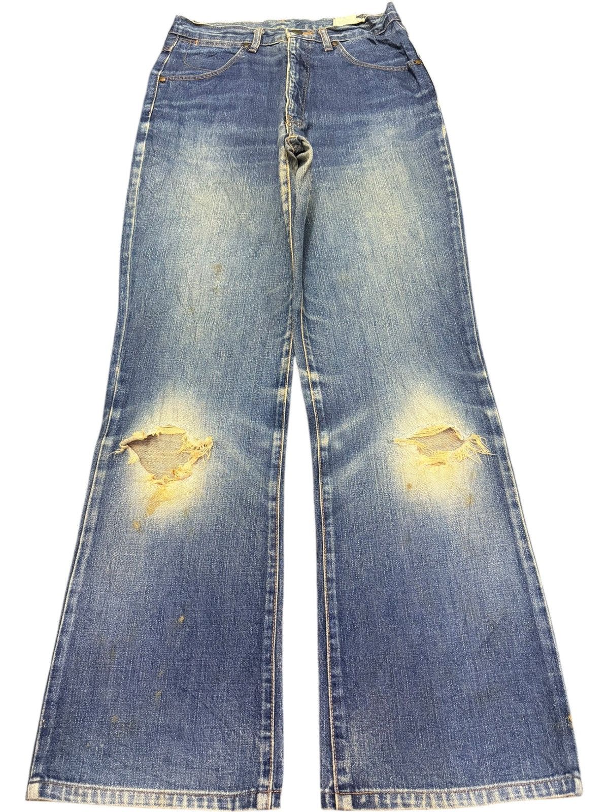 Wrangler Vintage Wrangler Blue Bell Distressed Flare Jeans Size 27" / US 4 / IT 40 - 1 Thumbnail