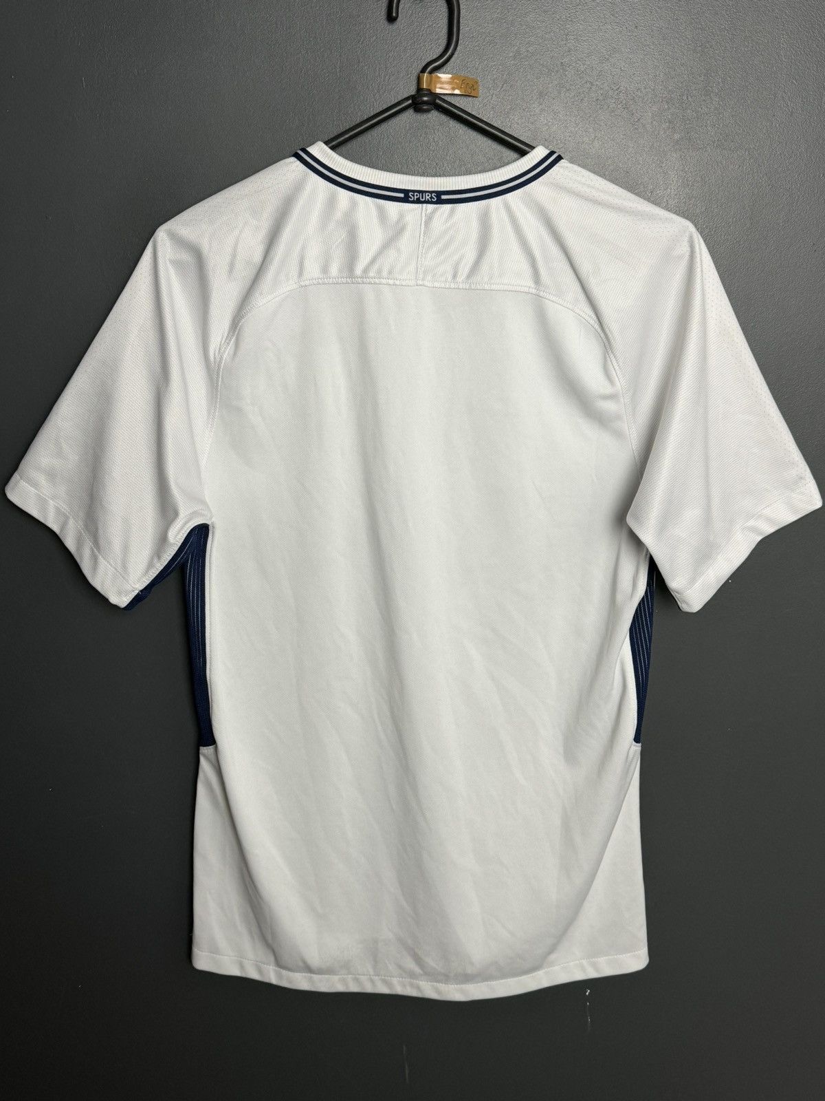 Nike Tottenham Hotspur 17/18 Home Football Jersey Size US S / EU 44-46 / 1 - 2 Thumbnail