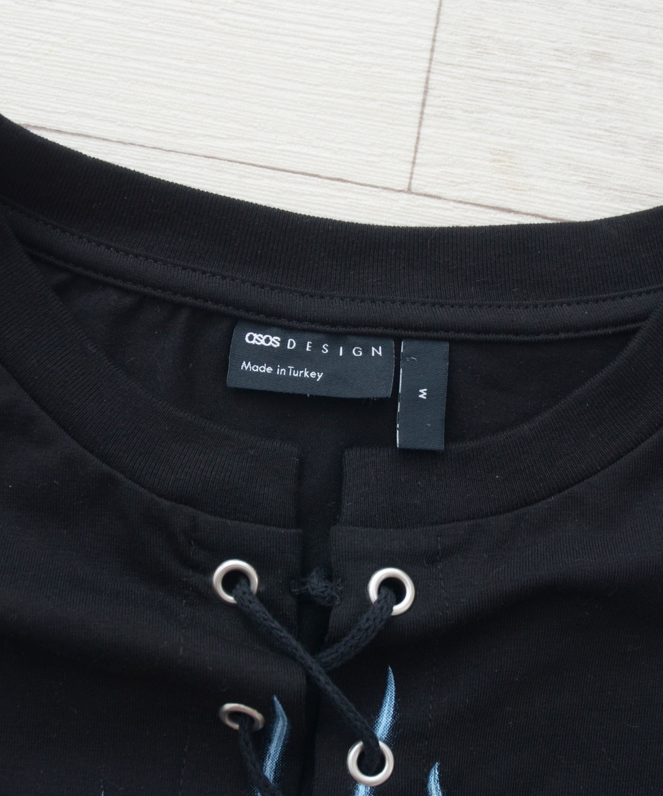 Asos × Vintage ASOS DESIGN Long sleeve top lace up and Rock Graphic Y2K Size US M / EU 48-50 / 2 - 11 Thumbnail
