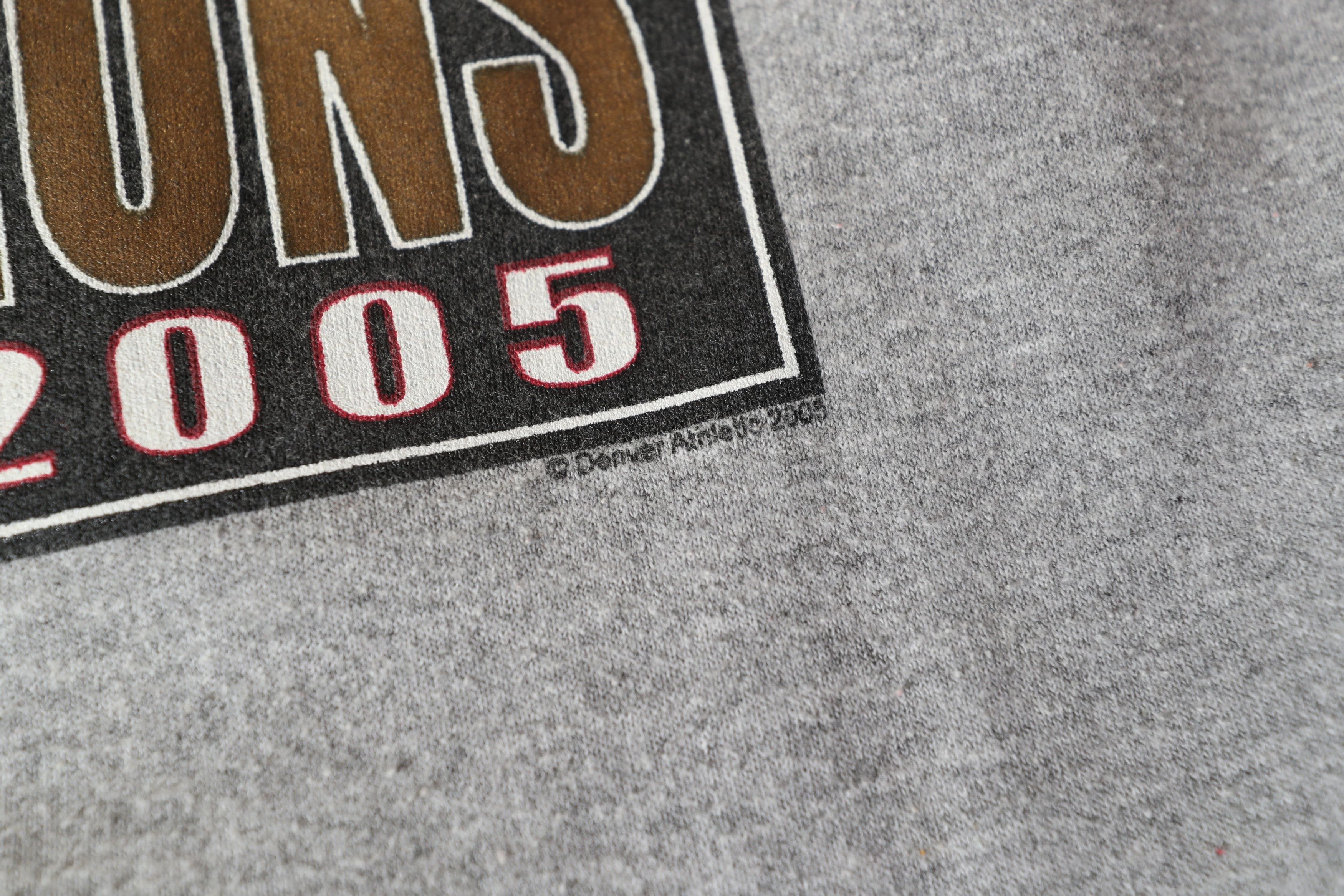 Gildan Pioneer Hockey Back to Back National Champs 04 & 05 (XXL) Size US XXL / EU 58 / 5 - 10 Thumbnail