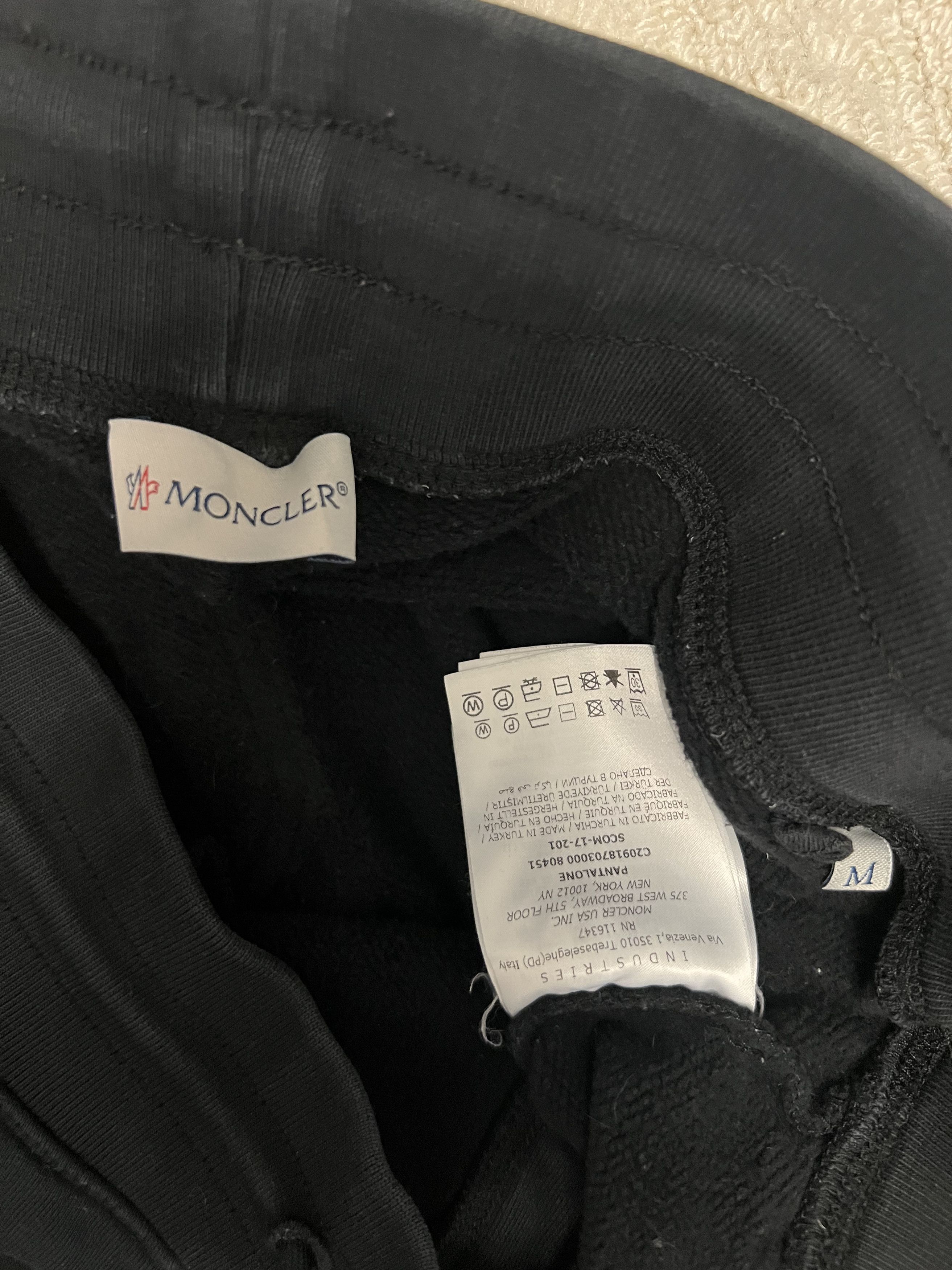 Moncler Black Logo Cuffed Jogger Size US 30 / EU 46 - 3 Thumbnail