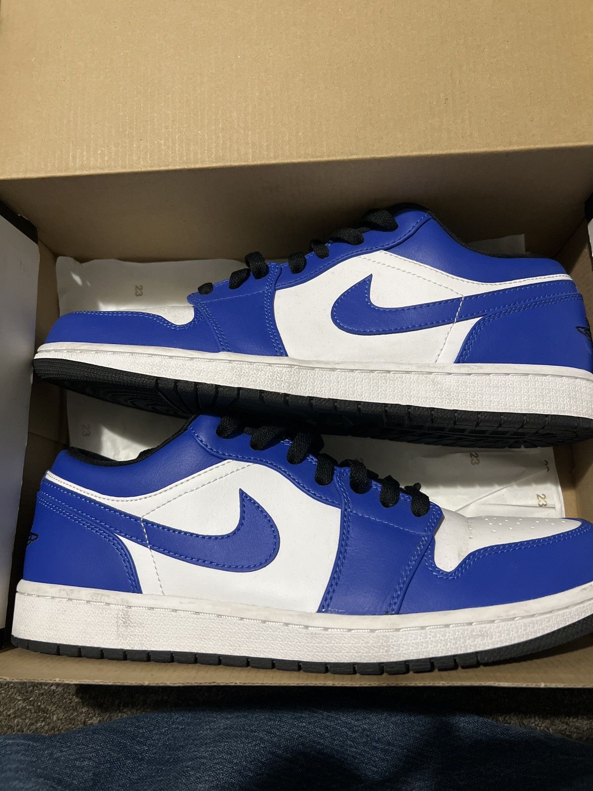jordan 1 white black hyper royal