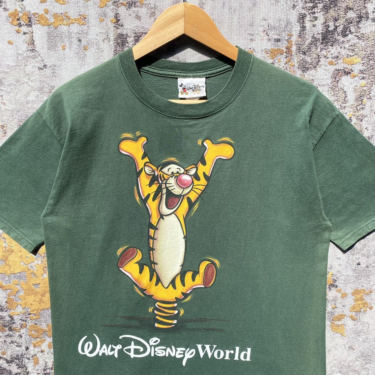 Disney Vintage Tigger Walt Disnep World Shirt Winnie The Pooh Size US M / EU 48-50 / 2 - 5 Thumbnail