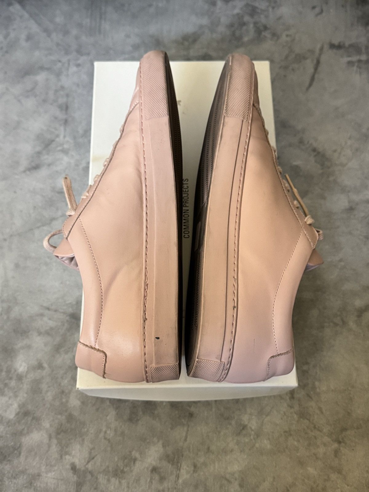 Common Projects Common Projects Pink Original Achilles Low Sneakers US8 Size US 8 / EU 41 - 7 Thumbnail