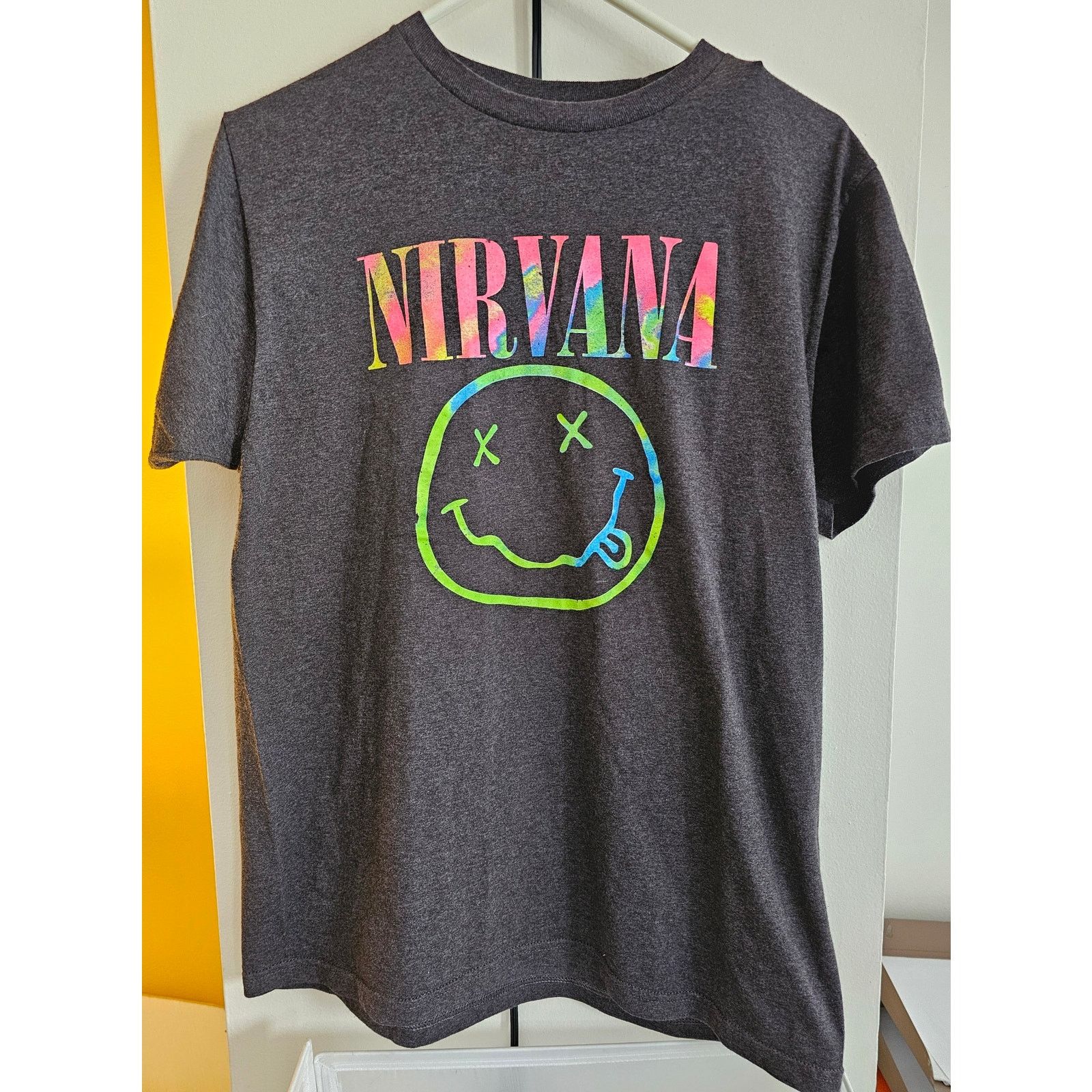Nirvana Nirvana Multicolor/Green/Blue "Smile" -Men's Gray T-Shirt-XL Size US XL / EU 56 / 4 - 1 Thumbnail