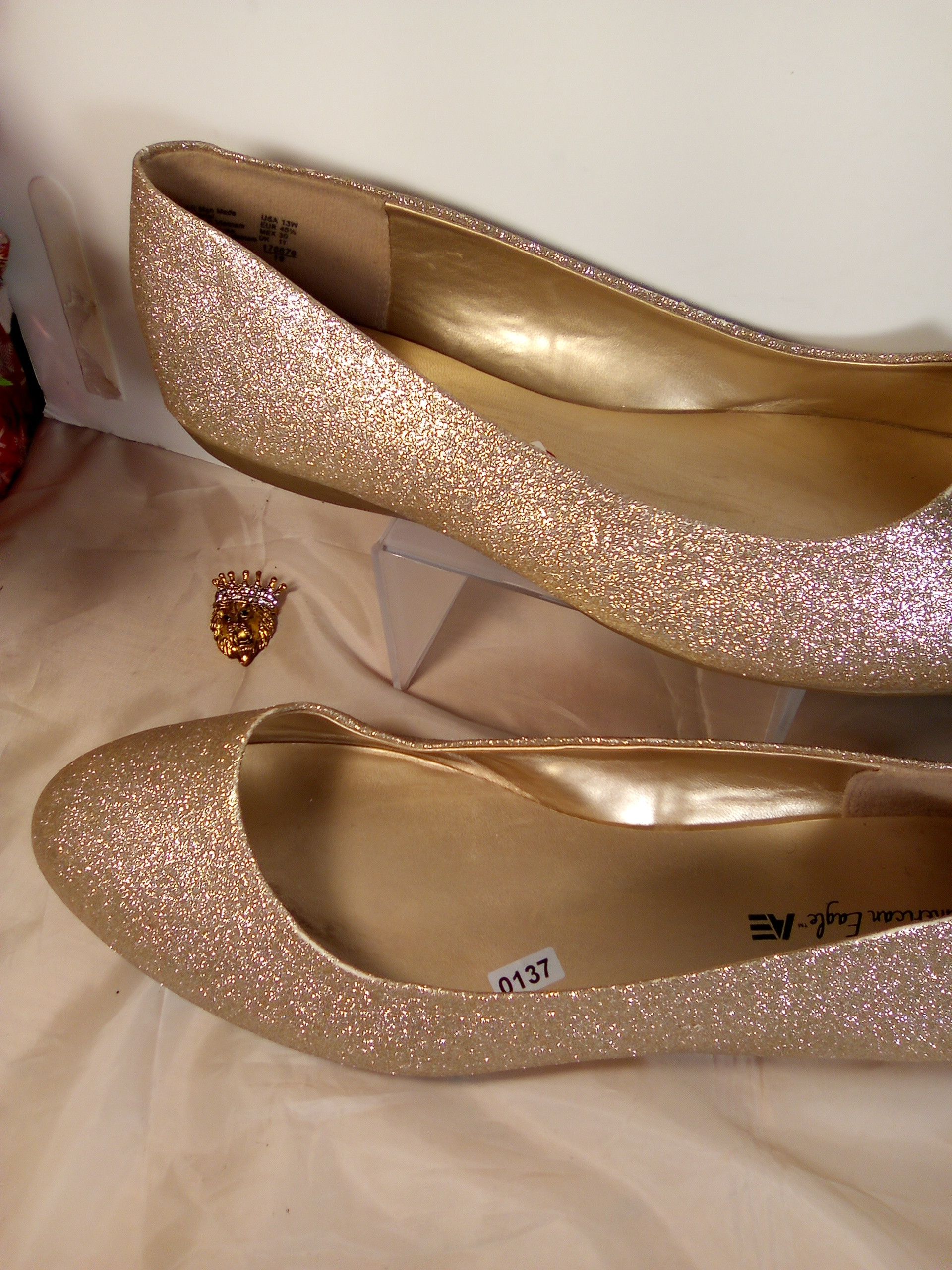 American Eagle Outfitters AMERICAN EAGLE GOLDEN FLATS SZ 13 FASHION CASUAL SHOE Size US 11.5 / IT 41.5 - 2 Thumbnail