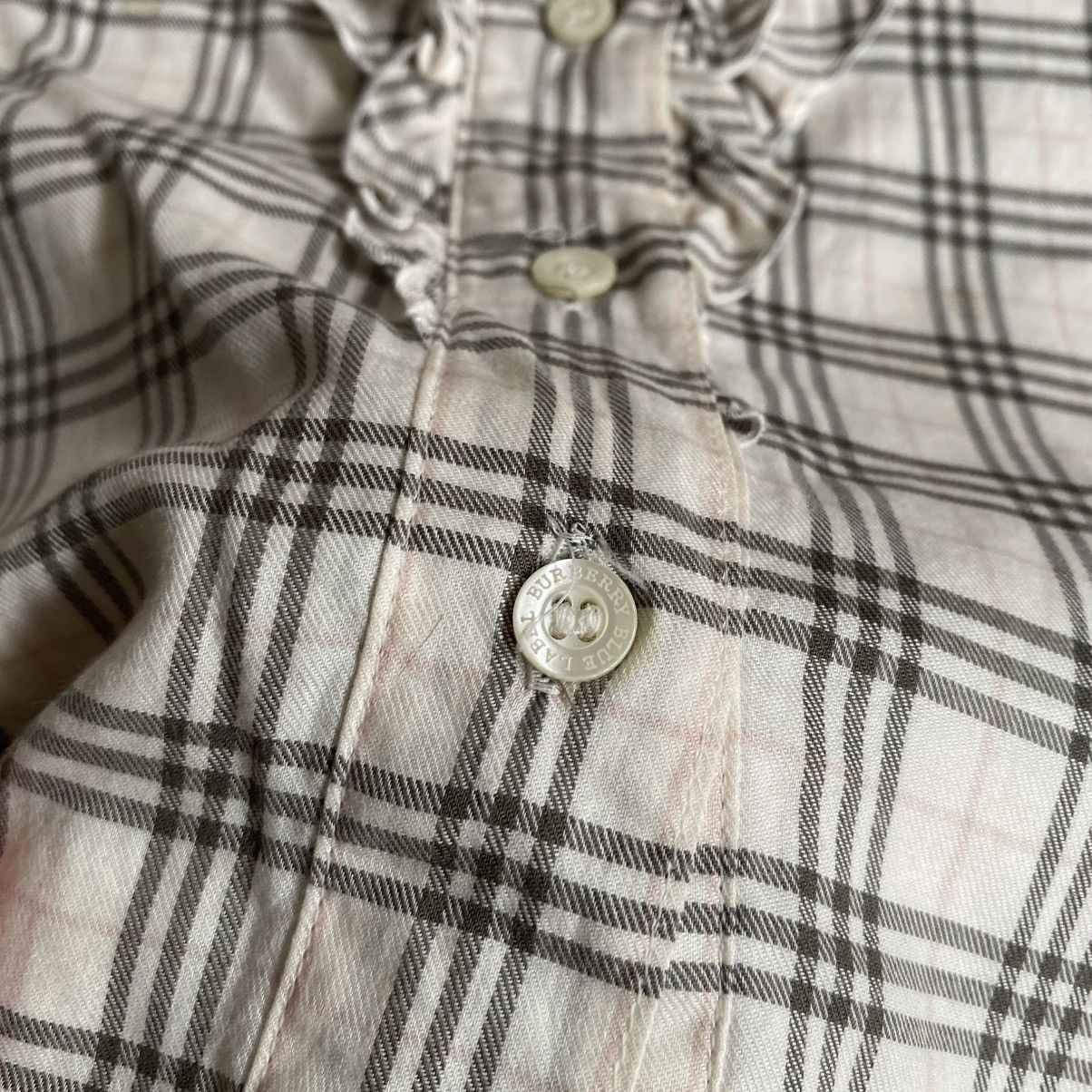 Burberry Vintage 90s Burberry Nova Check Longsleeve Shirt Size M / US 6-8 / IT 42-44 - 4 Thumbnail